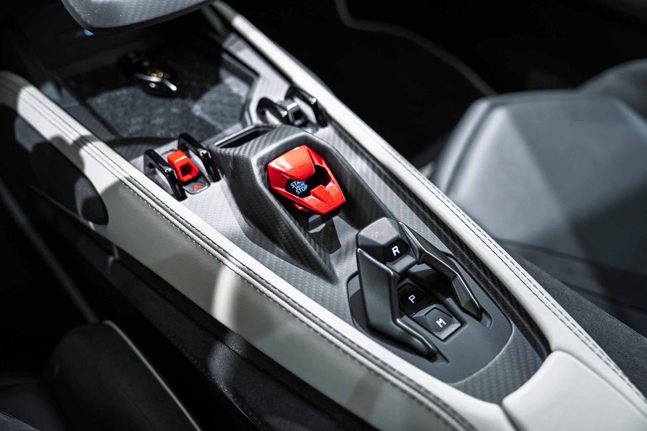 2024 Lamborghini Revuelto — Photo 26 / 31