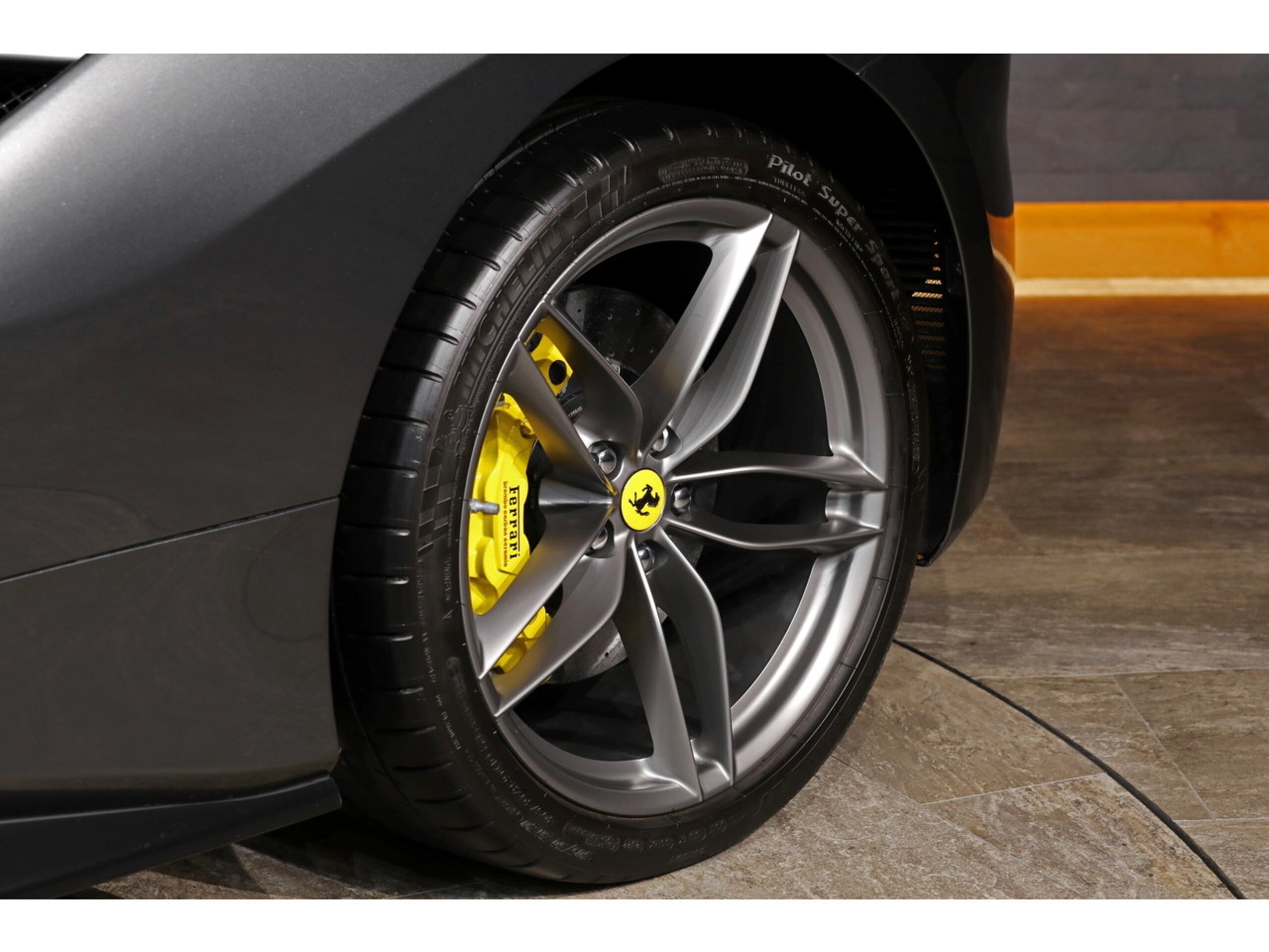 2018 Ferrari 488 Spider — Photo 40 / 65
