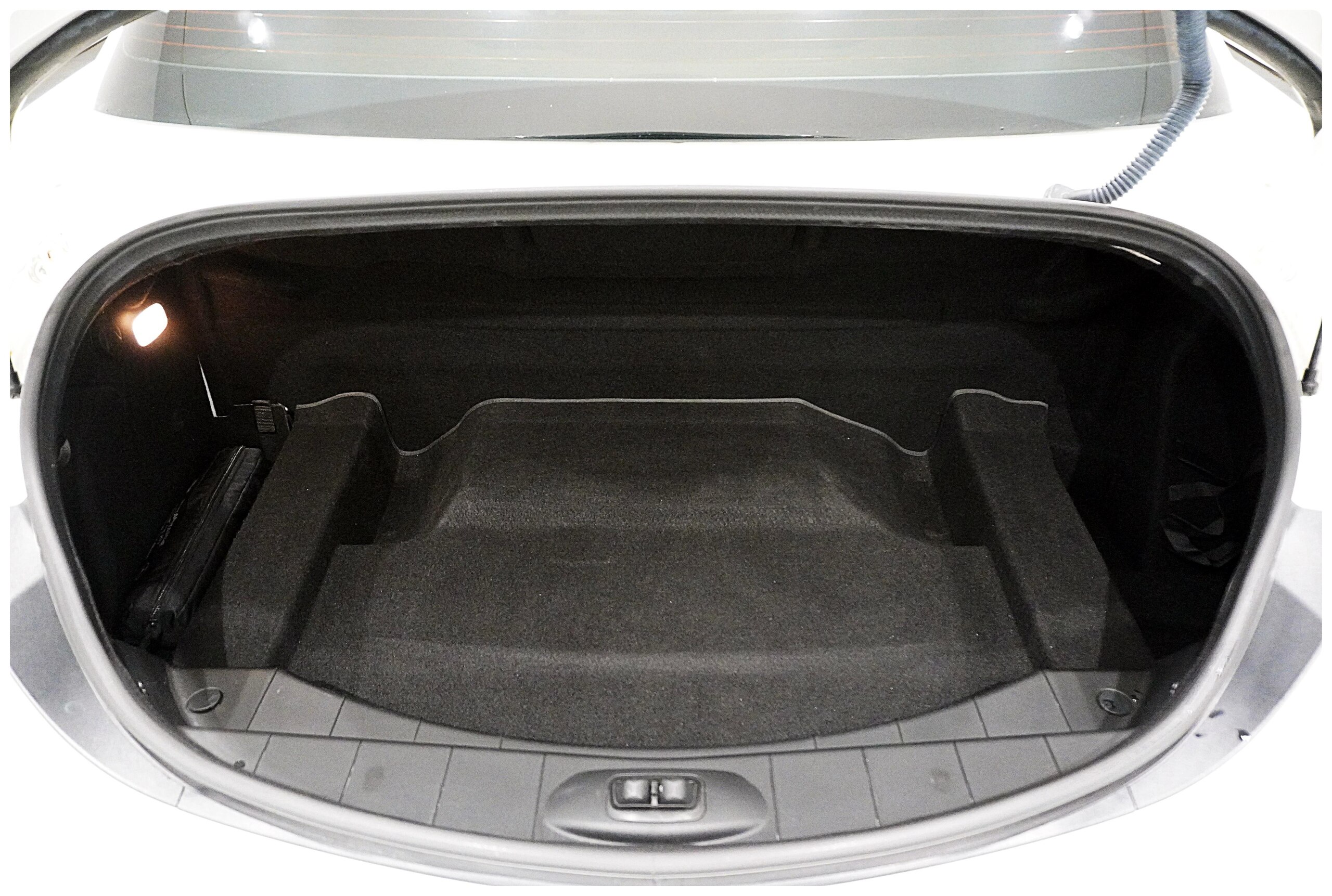 2010 Mercedes Benz SLS AMG — Photo 38 / 38
