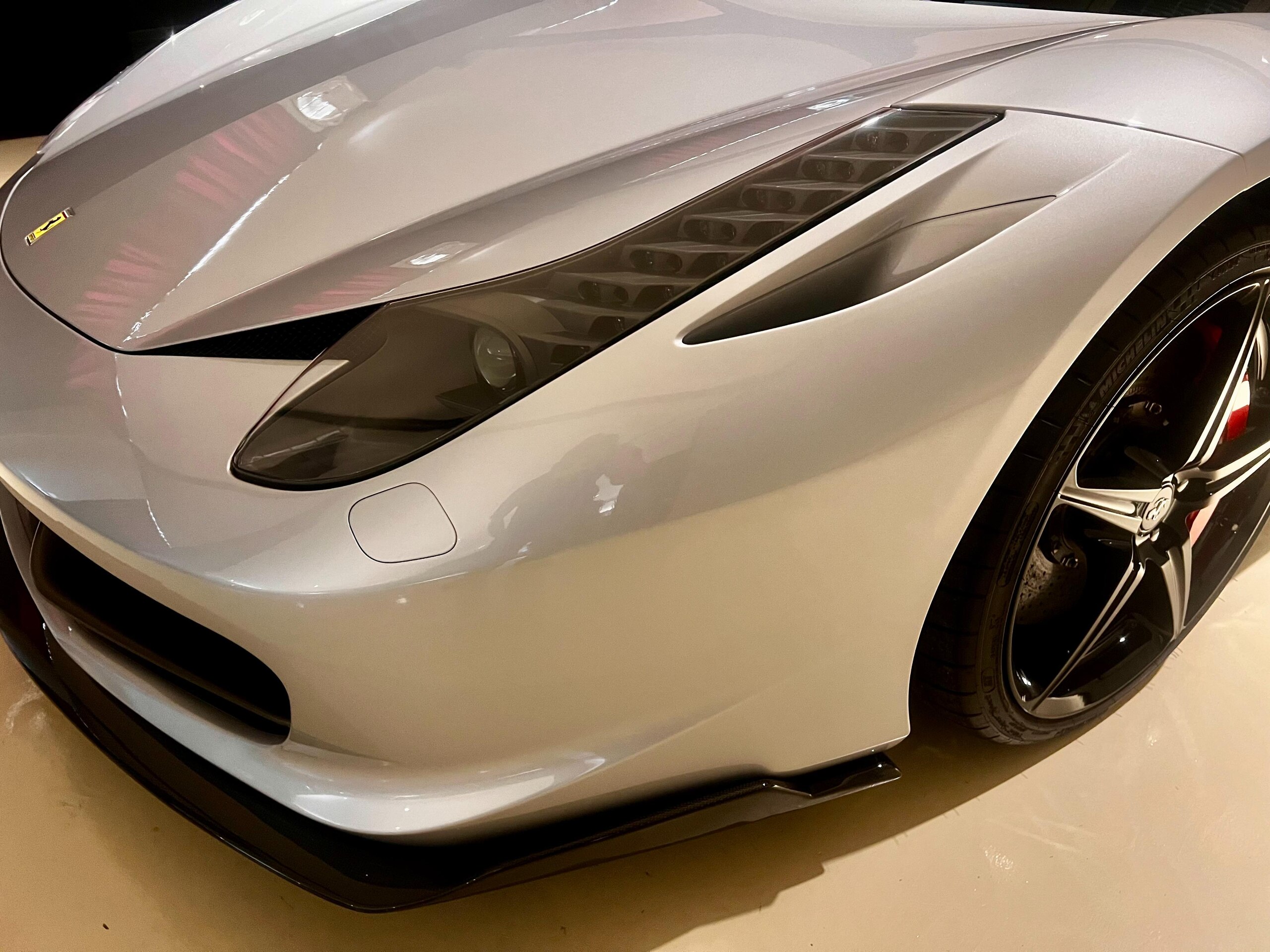 2012 Ferrari 458 Italia F1 DCT — Photo 8 / 25