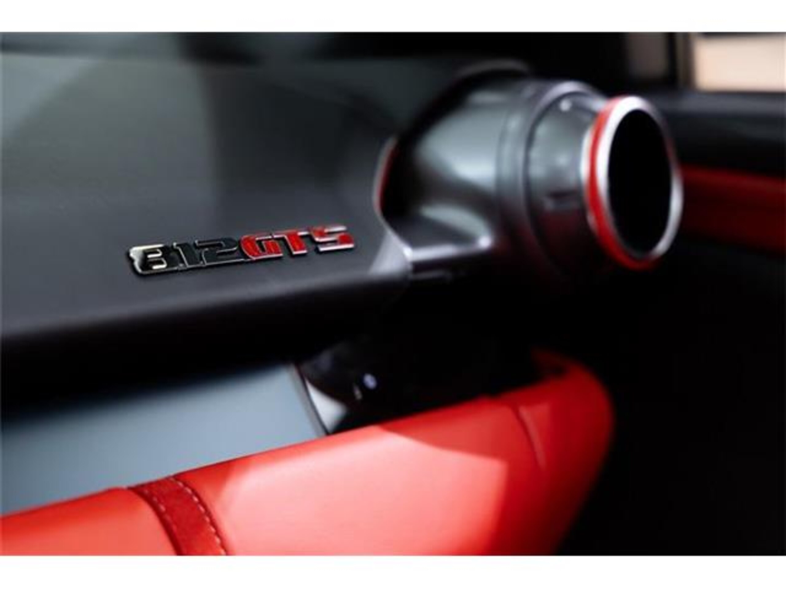 2020 Ferrari 812GTS — Photo 7 / 18