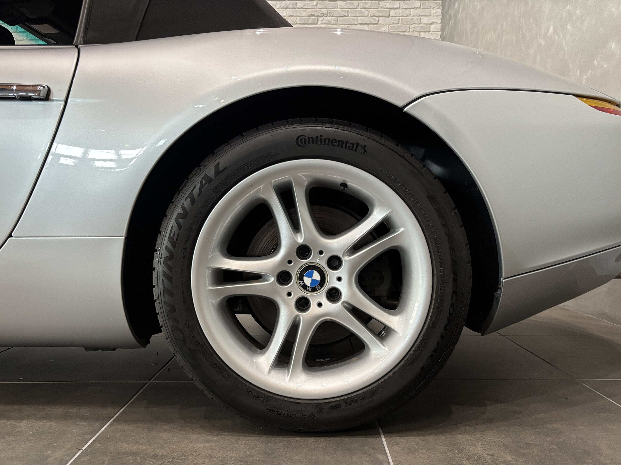 2000 BMW Z8 — Photo 15 / 53