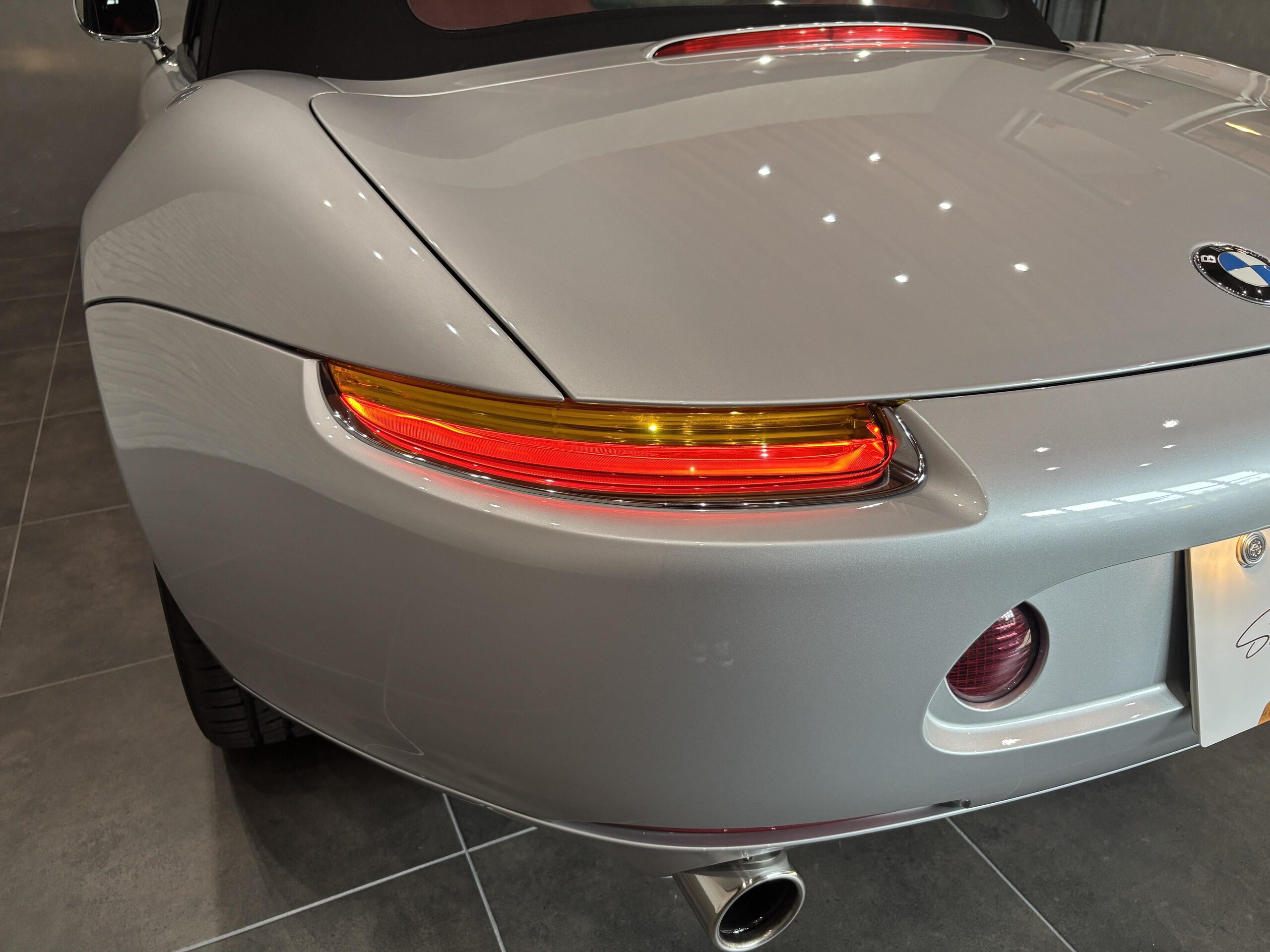 2000 BMW Z8 — Photo 28 / 53