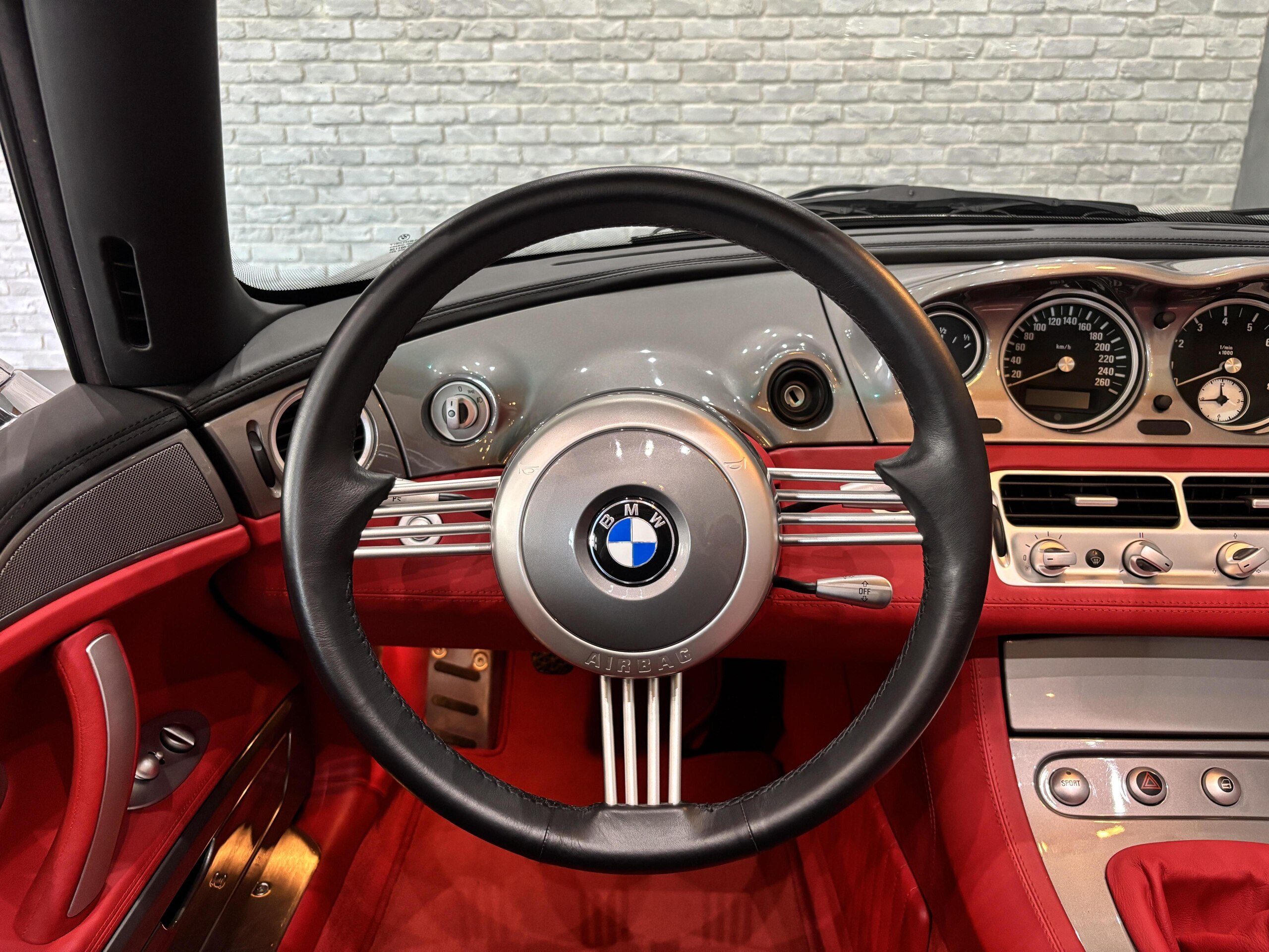 2000 BMW Z8 — Photo 31 / 53