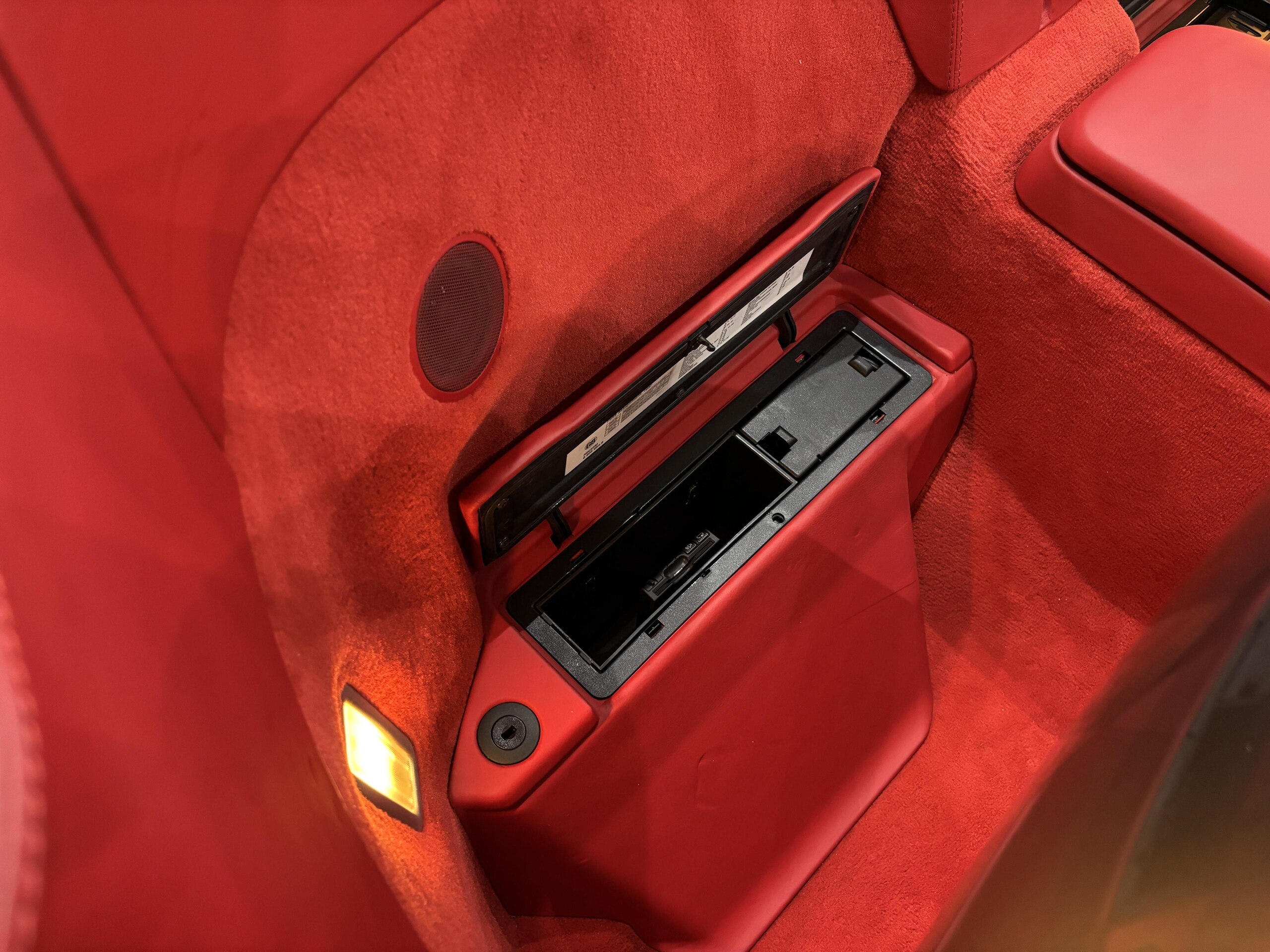 2000 BMW Z8 — Photo 52 / 53