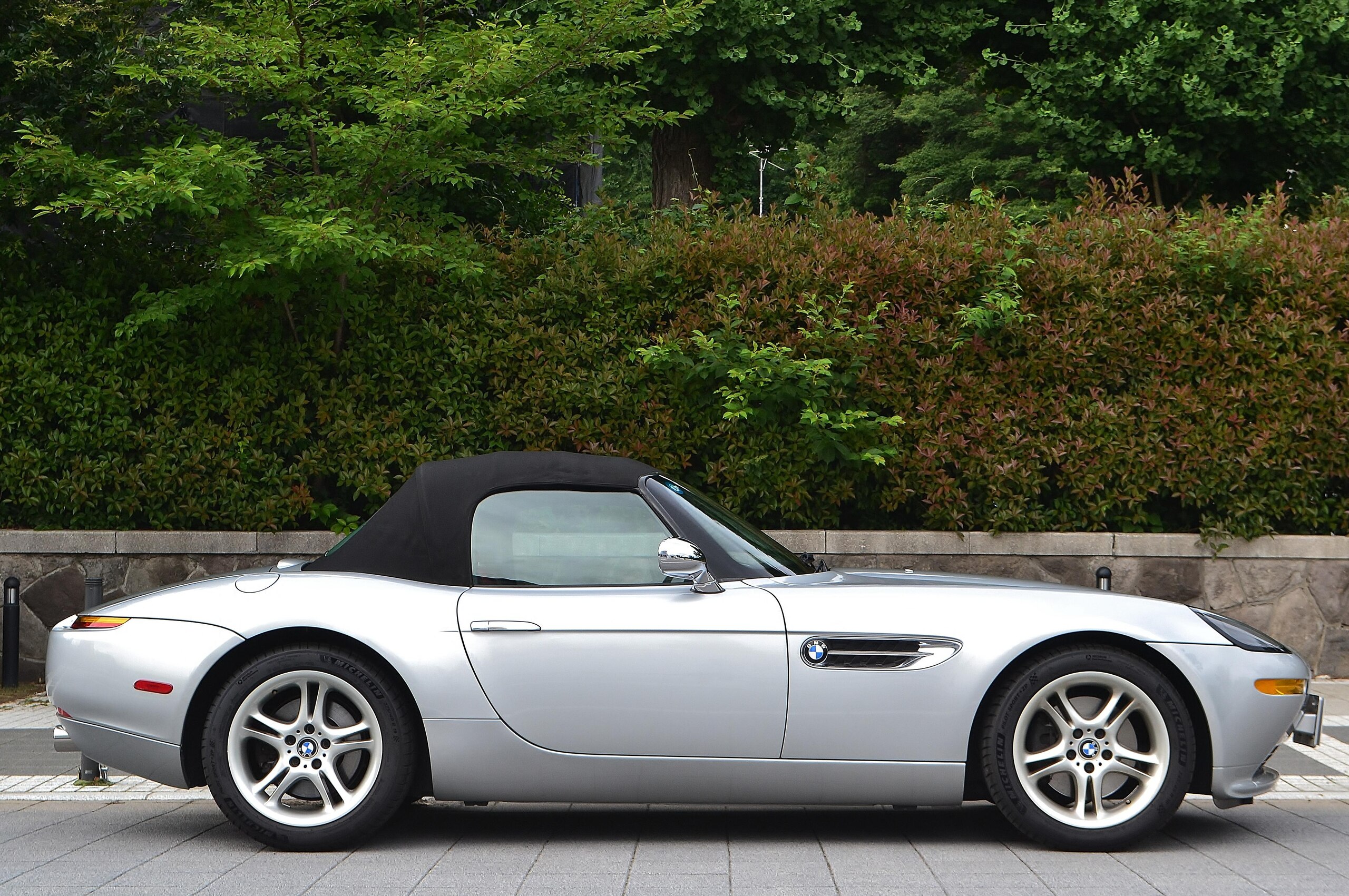 2002 BMW Z8 — Photo 11 / 21