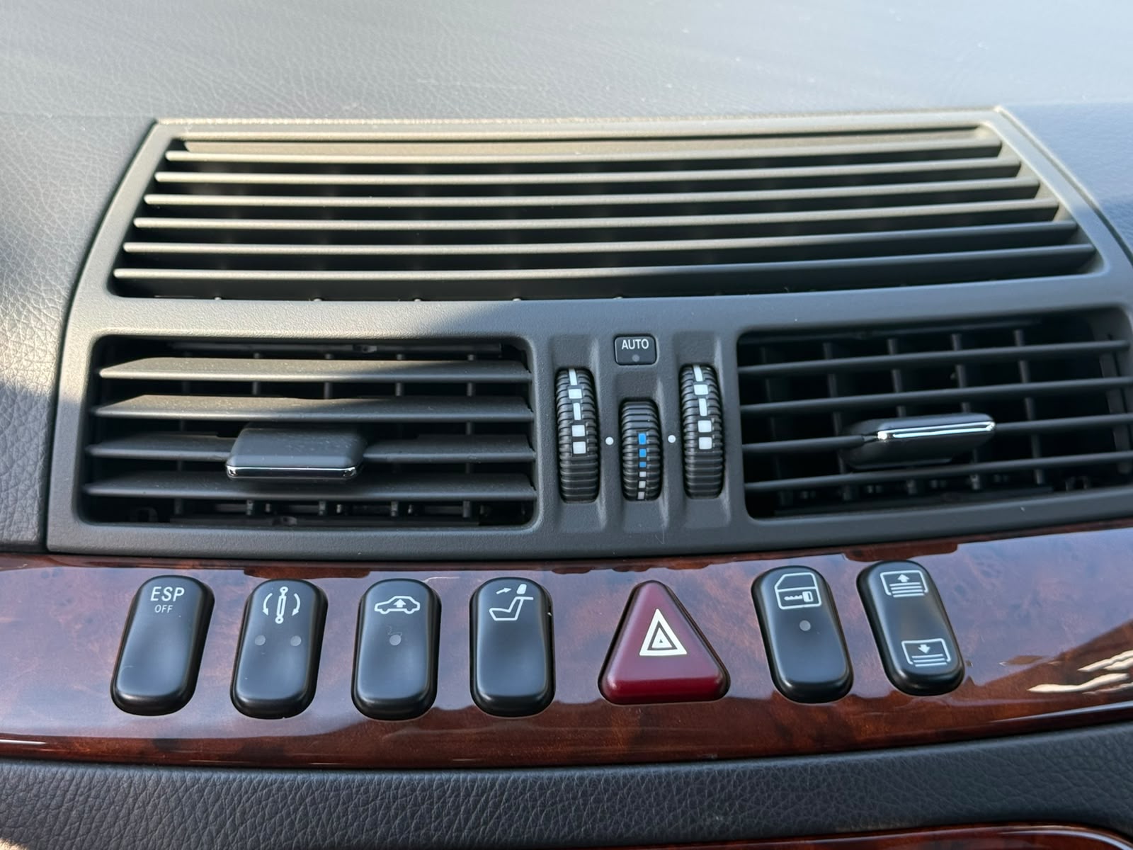 2002 Mercedes Benz S320 — Photo 11 / 23