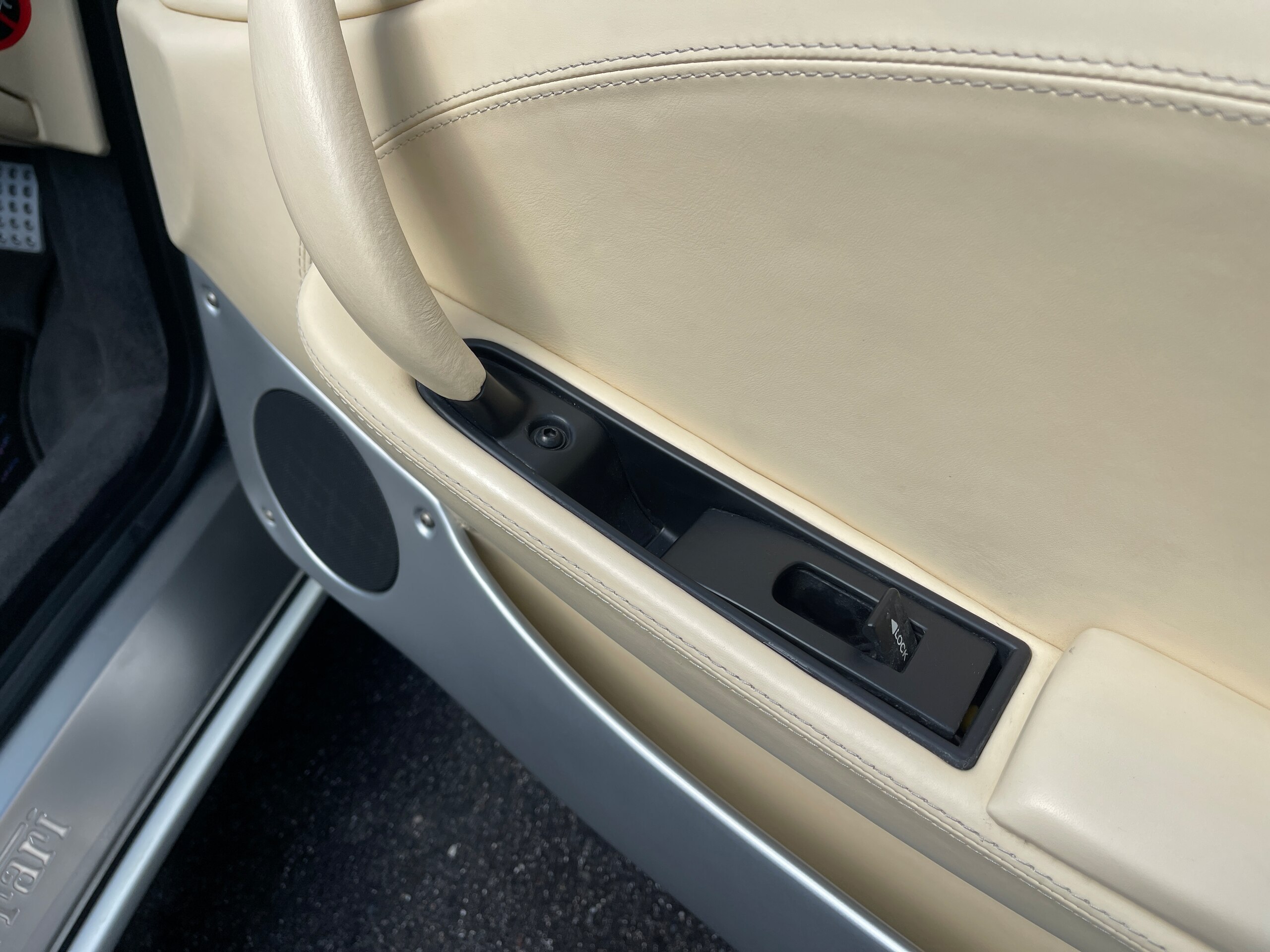 2004 Ferrari 360 Spider — Photo 26 / 33