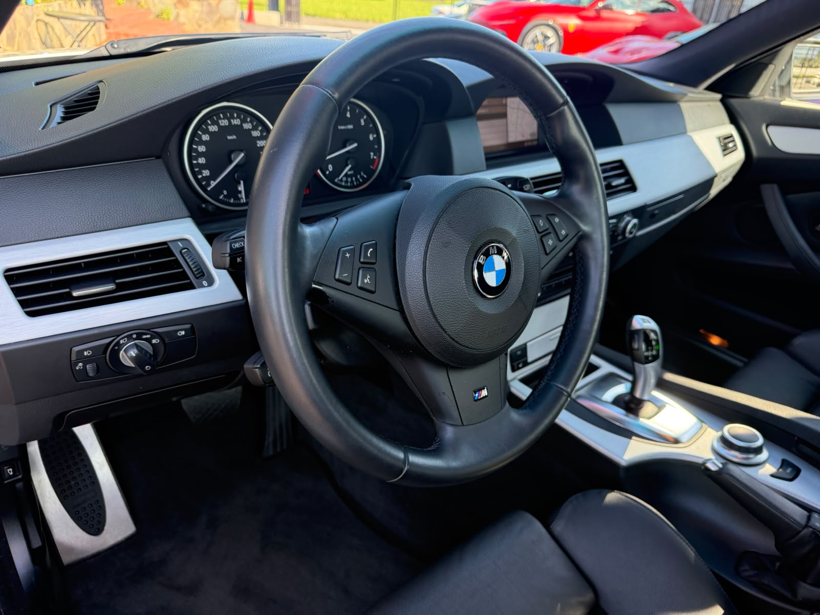 2007 BMW 525i M Sport — Photo 13 / 36