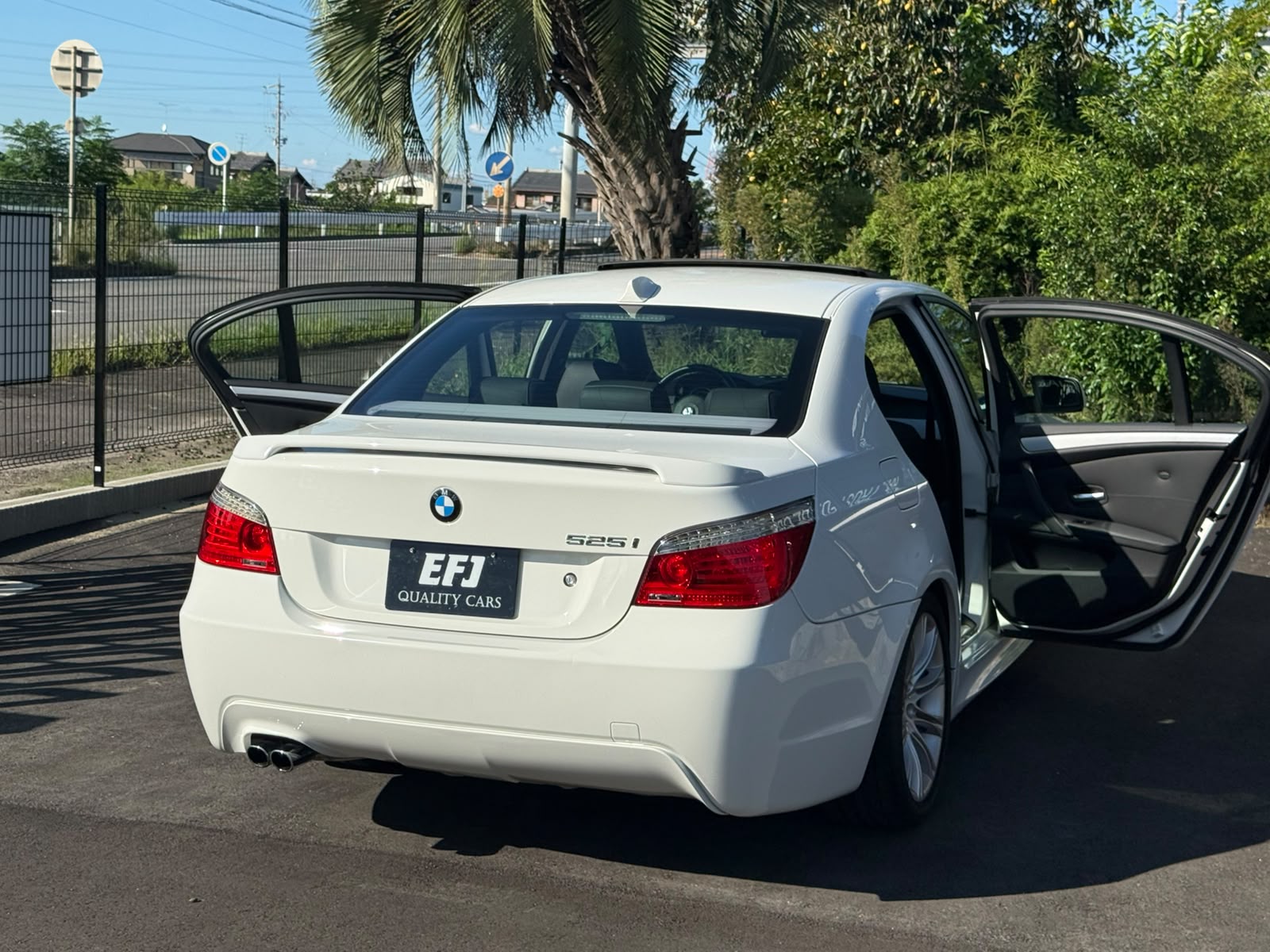 2007 BMW 525i M Sport — Photo 18 / 36