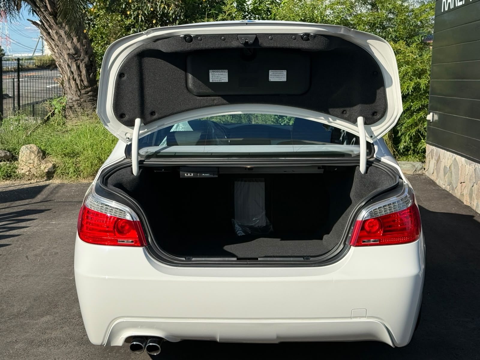 2007 BMW 525i M Sport — Photo 34 / 36