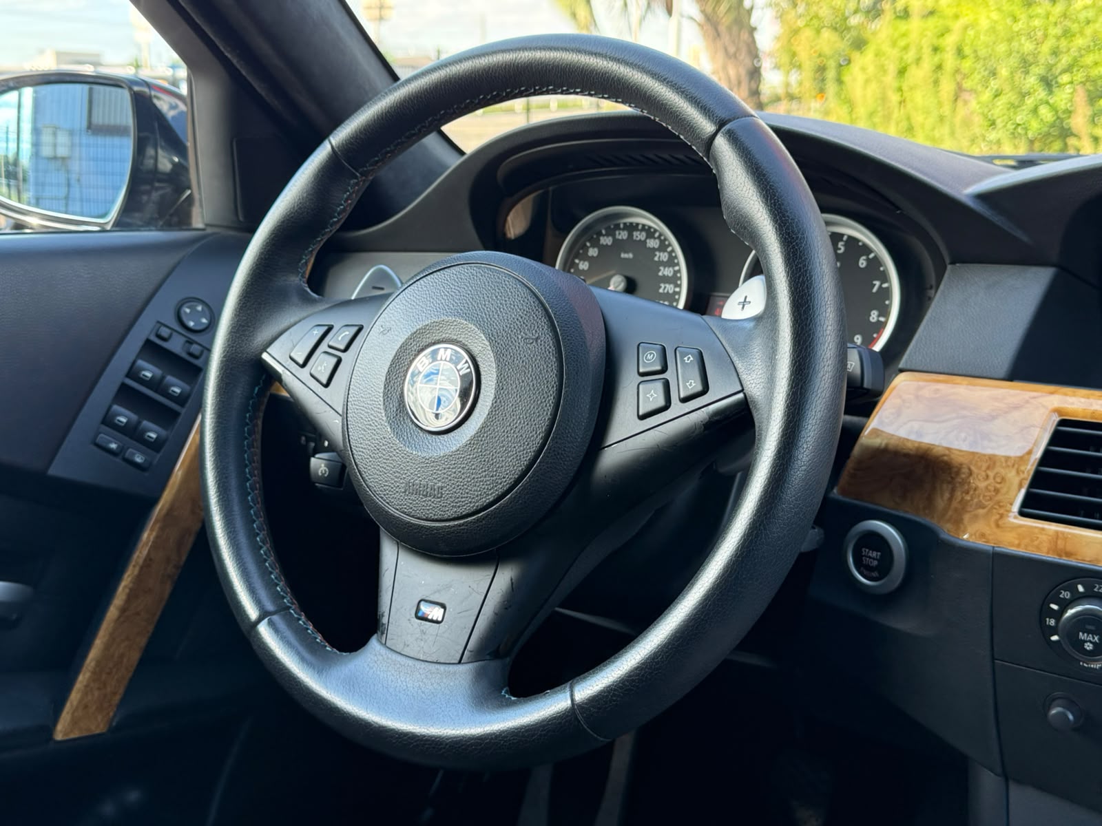 2007 BMW M5 — Photo 16 / 24