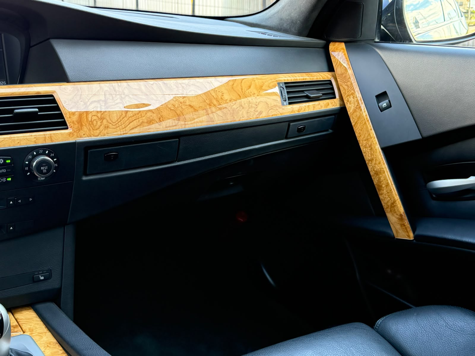 2007 BMW M5 — Photo 17 / 24
