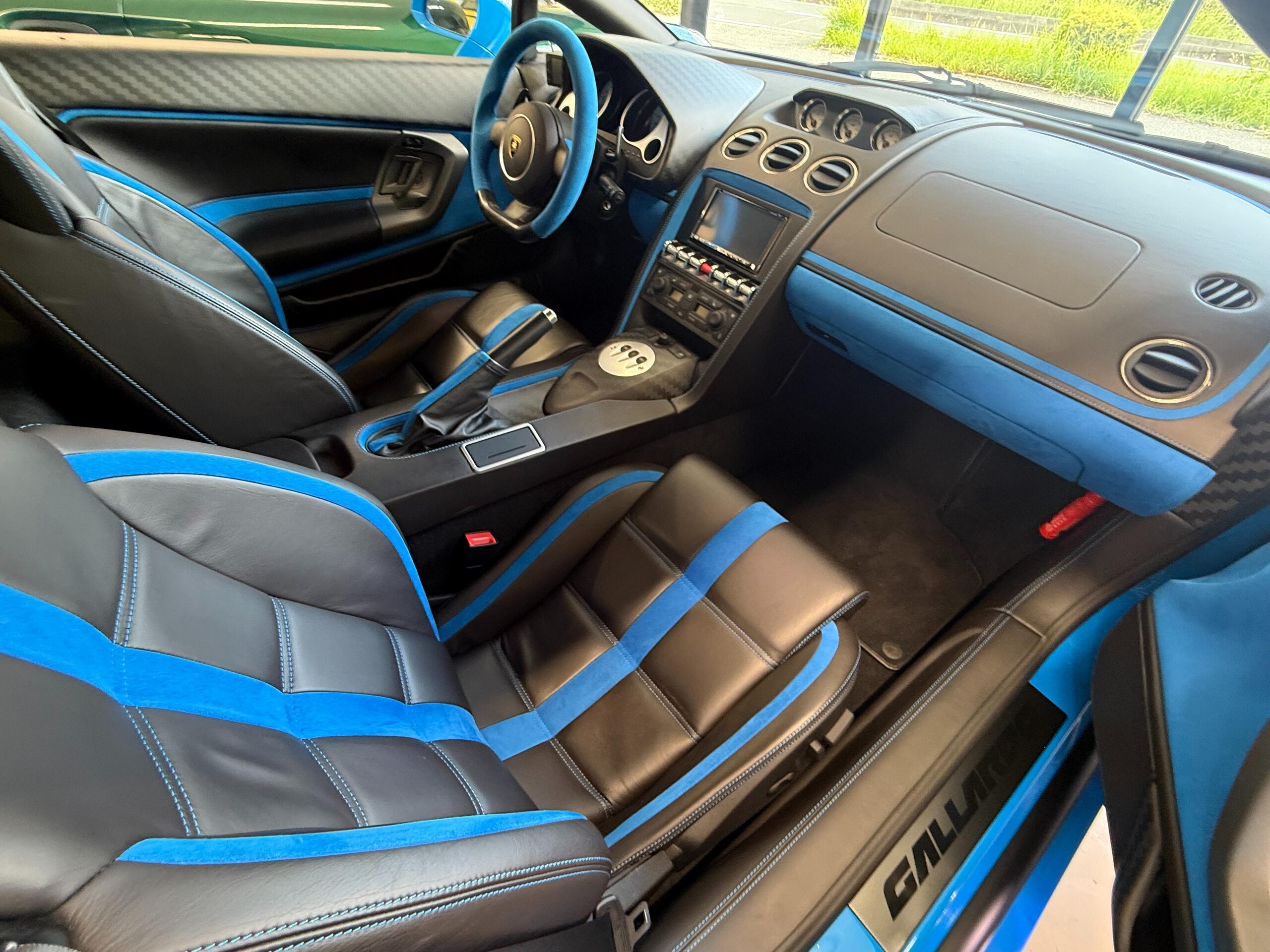 2009 Lamborghini Gallardo LP560-4 — Photo 8 / 35