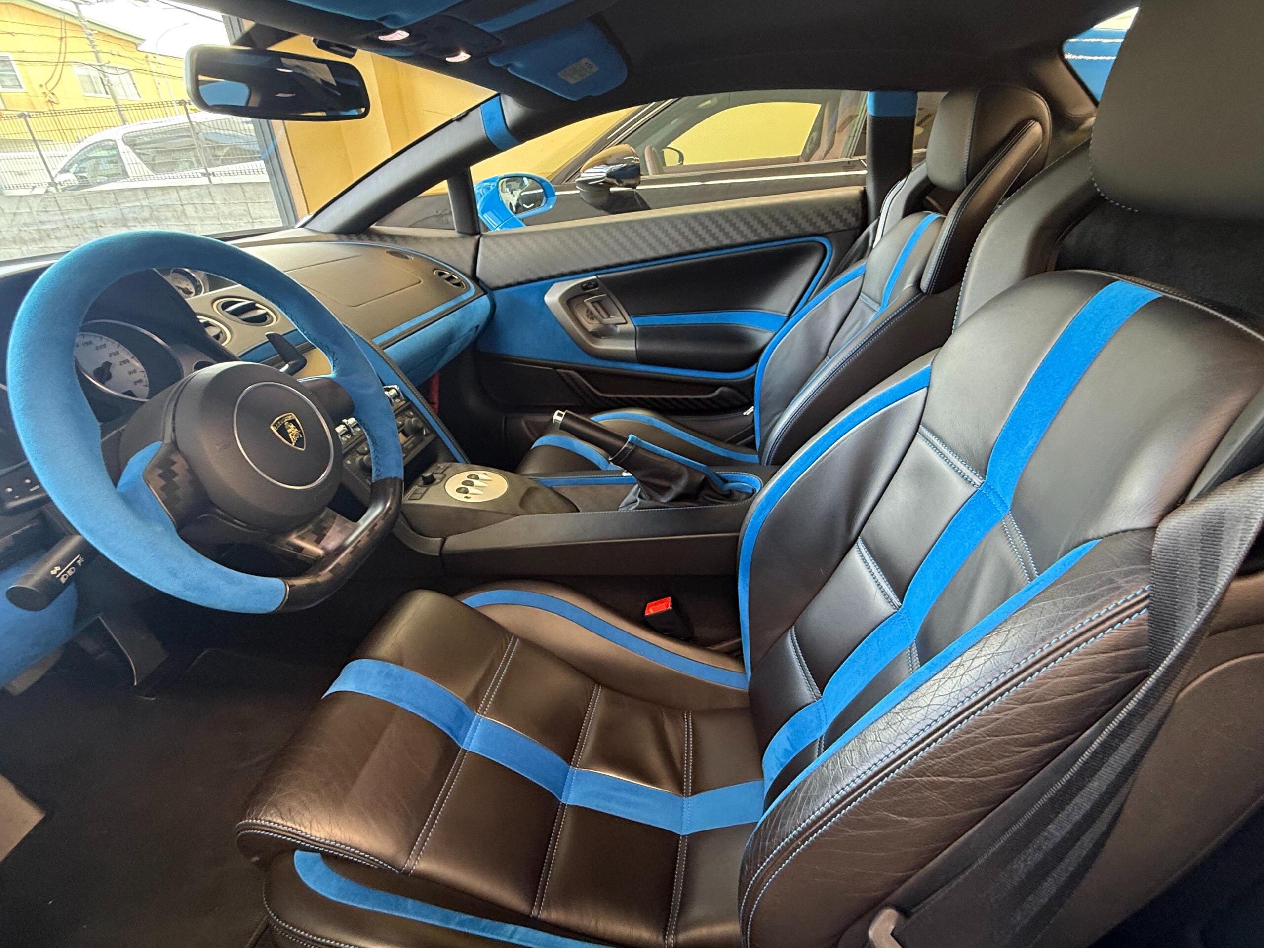 2009 Lamborghini Gallardo LP560-4 — Photo 12 / 35