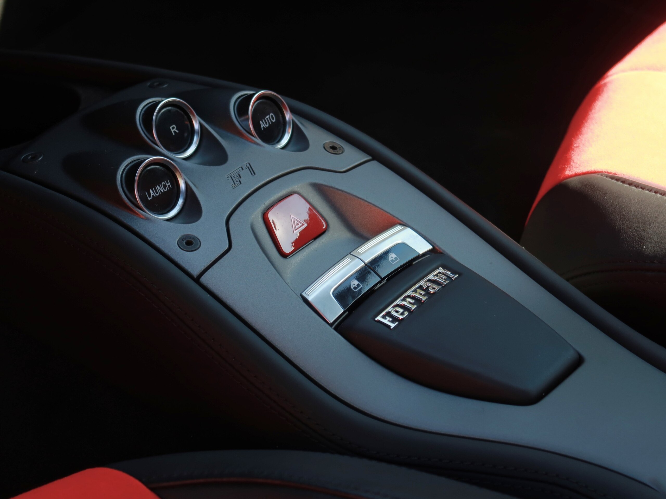 2010 Ferrari 458 Italia F1 DCT — Photo 10 / 19