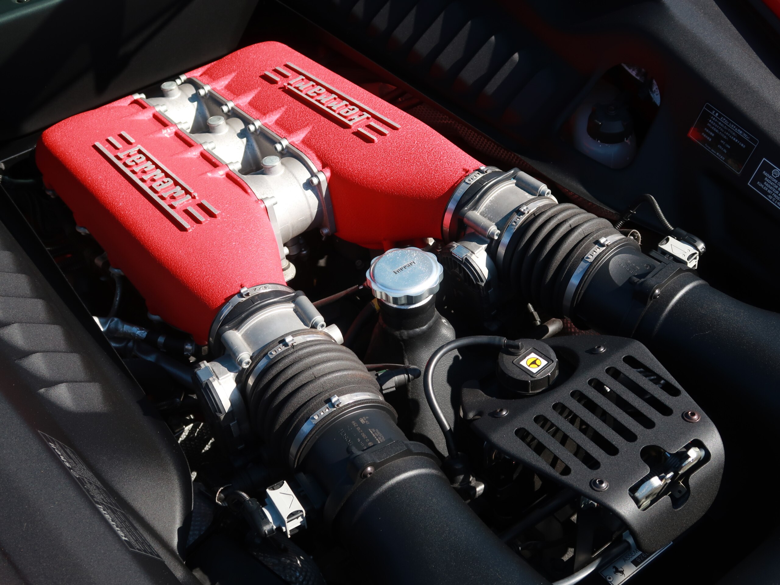 2010 Ferrari 458 Italia F1 DCT — Photo 18 / 19