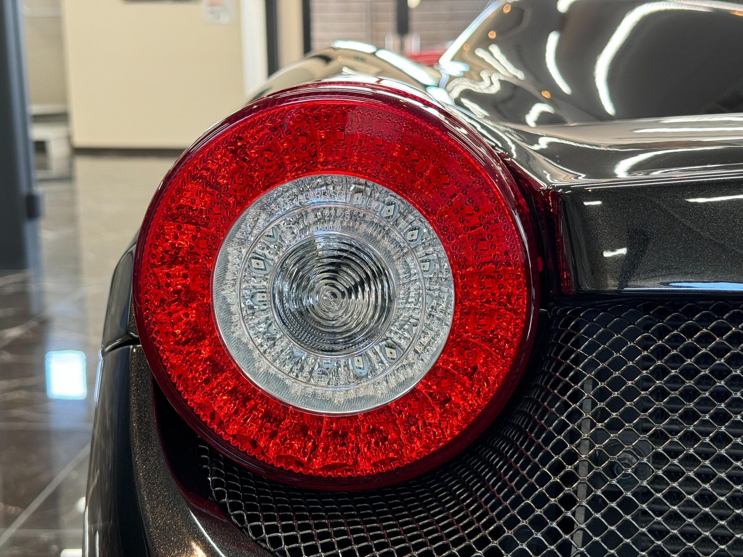 2010 Ferrari 458 Italia F1 DCT — Photo 24 / 50