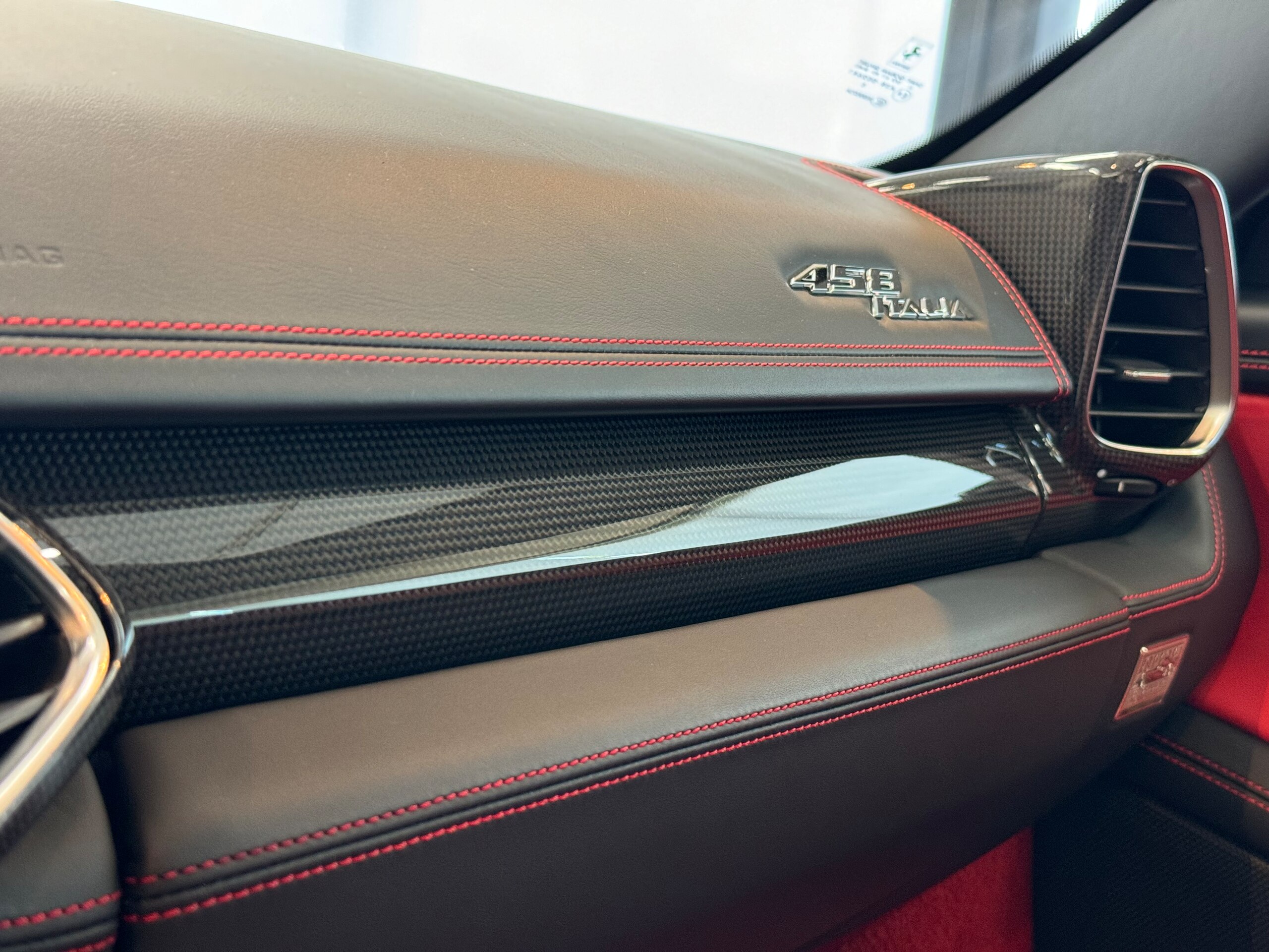 2010 Ferrari 458 Italia F1 DCT — Photo 36 / 50
