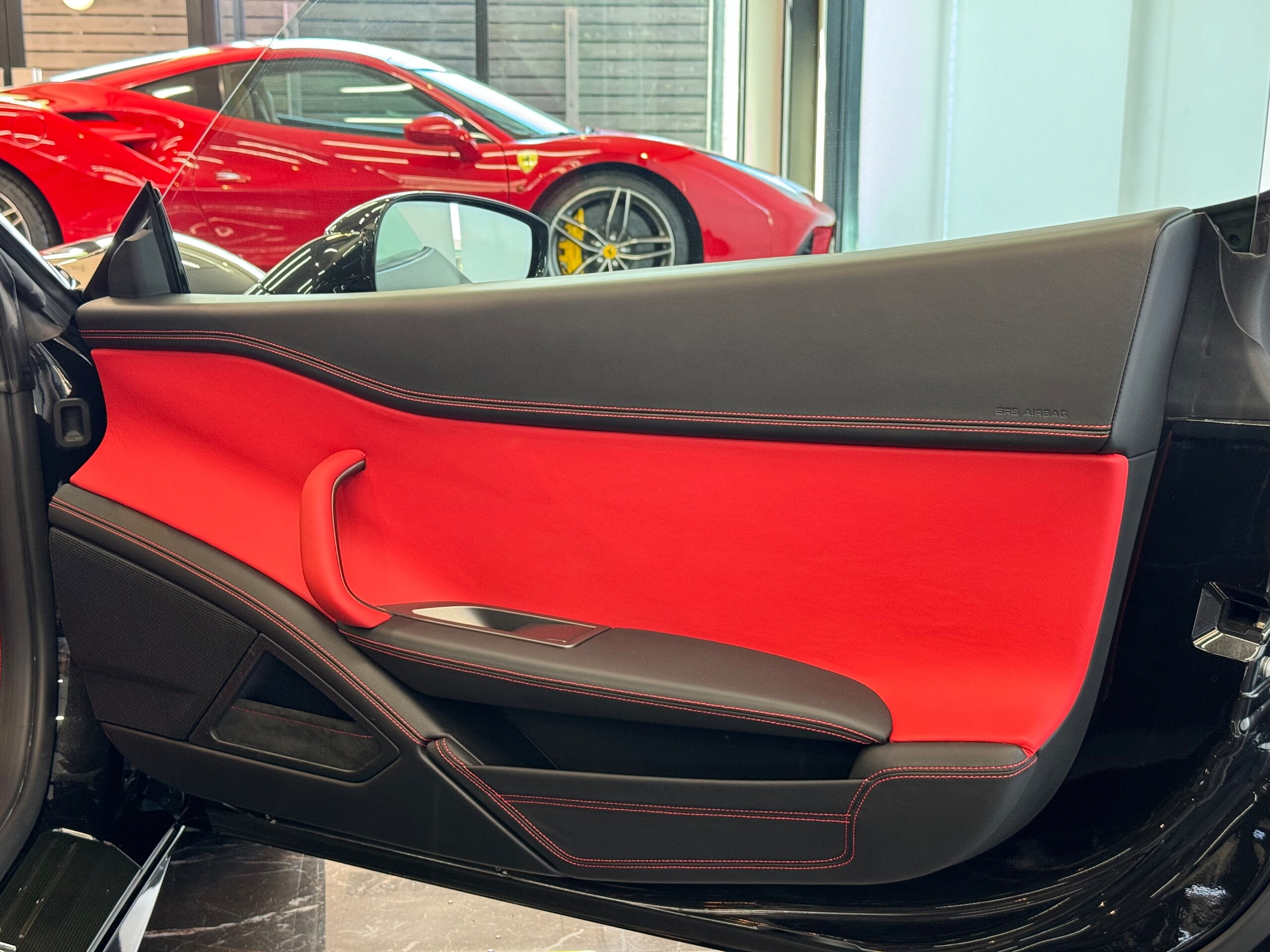 2010 Ferrari 458 Italia F1 DCT — Photo 43 / 50