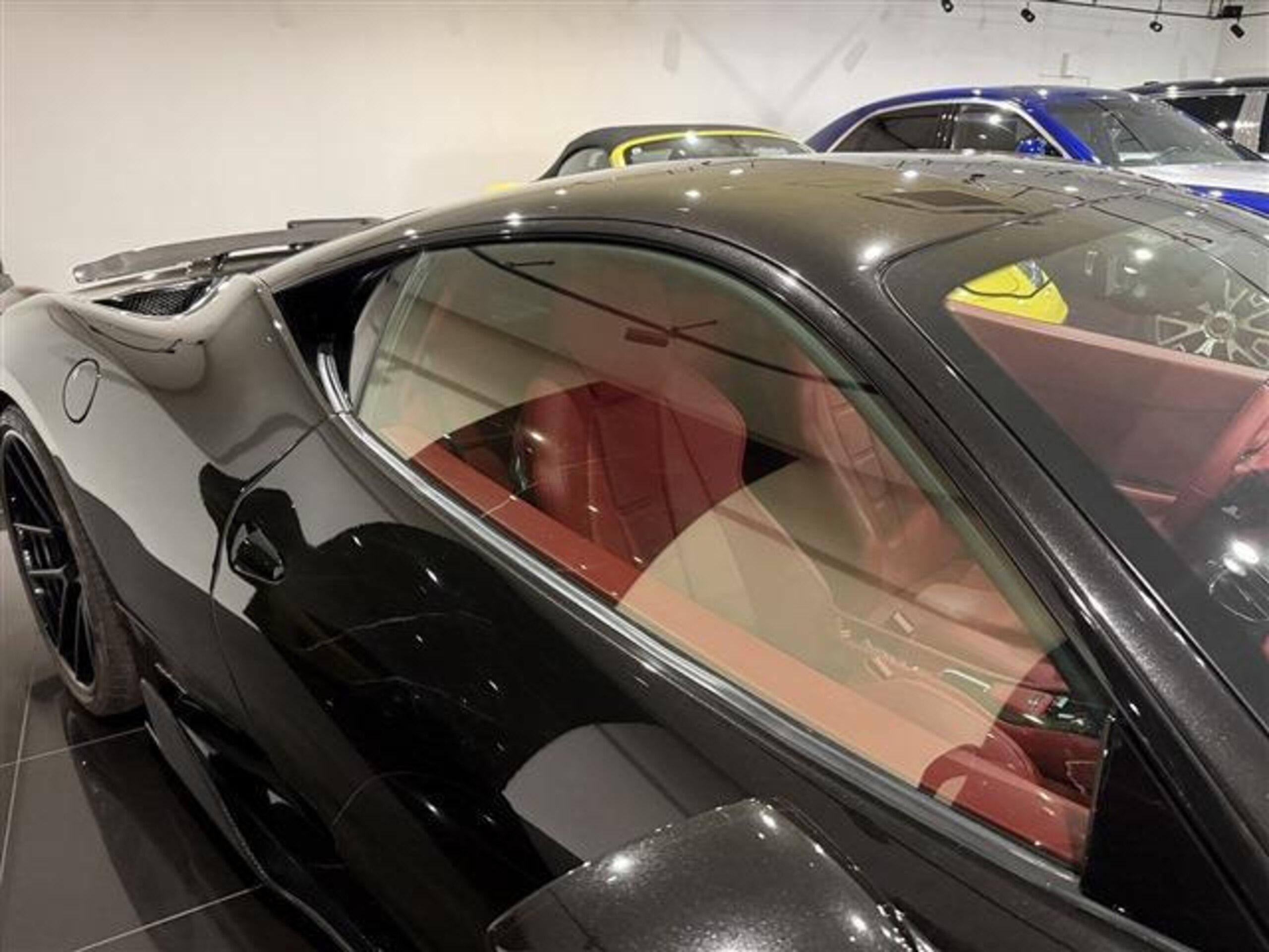 2010 Ferrari 458 Italia F1 DCT — Photo 32 / 52