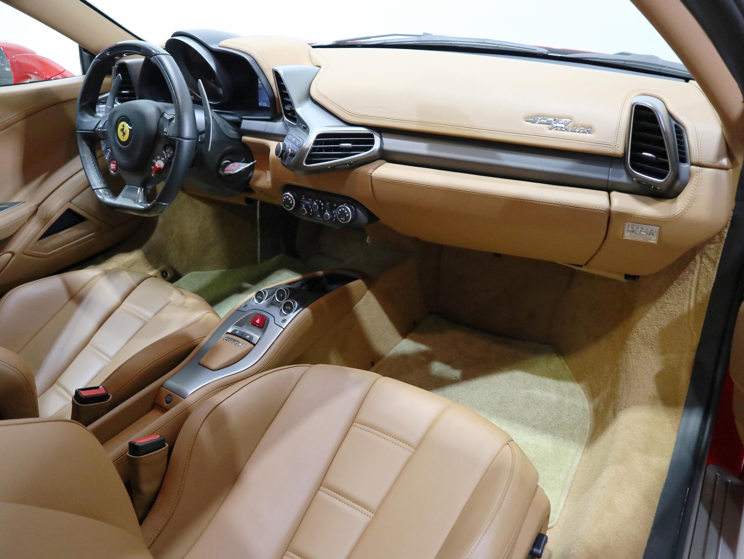 2010 Ferrari 458 Italia F1 DCT — Photo 7 / 23
