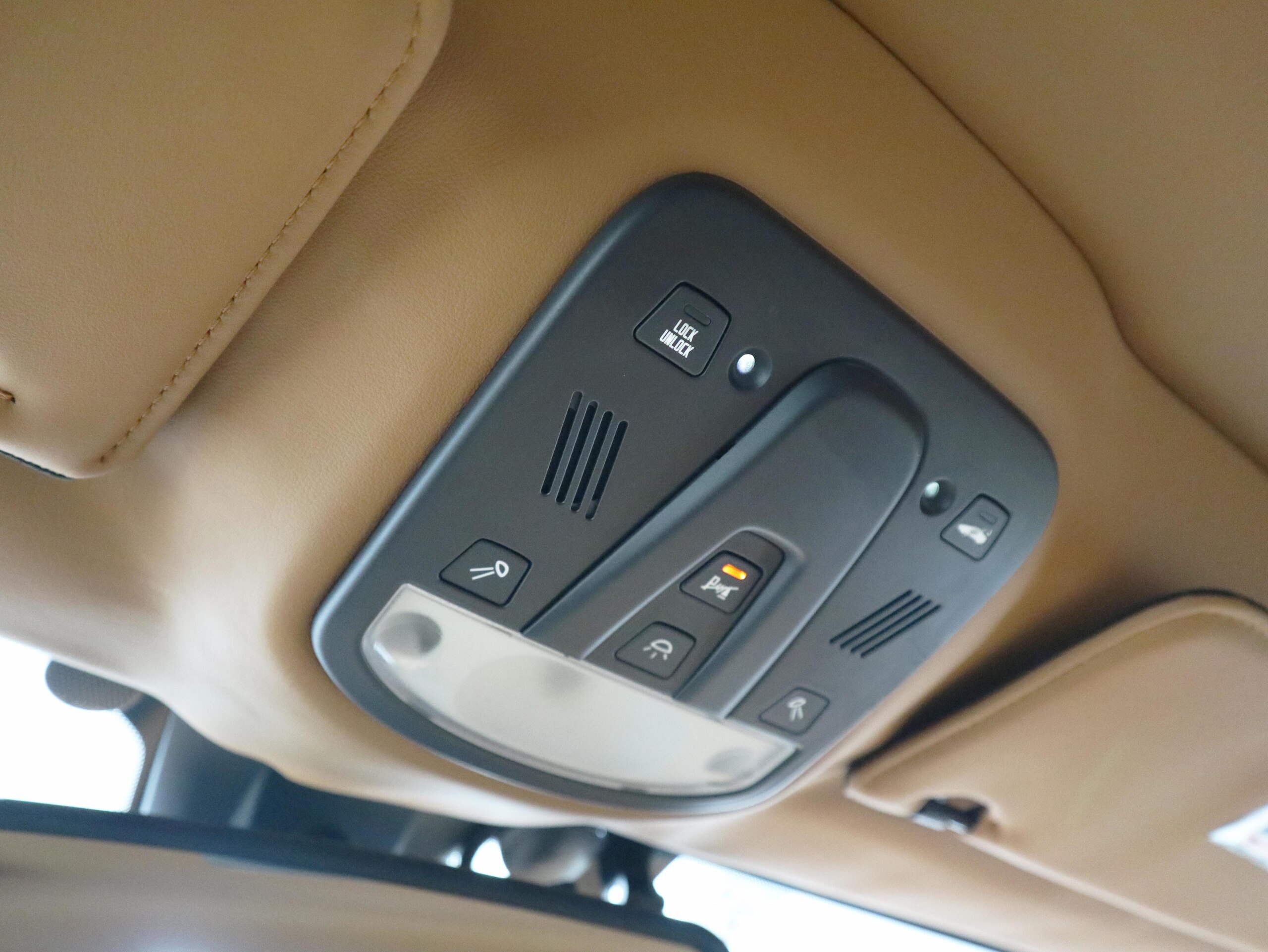 2010 Ferrari 458 Italia F1 DCT — Photo 19 / 23