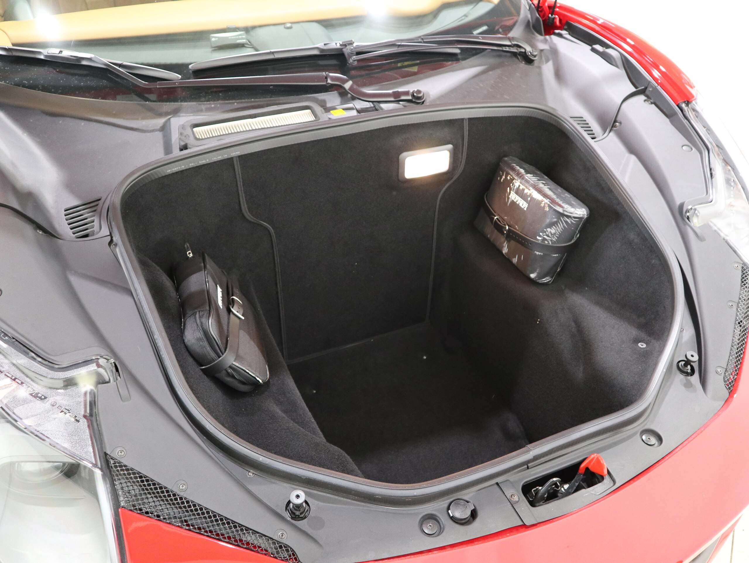 2010 Ferrari 458 Italia F1 DCT — Photo 21 / 23
