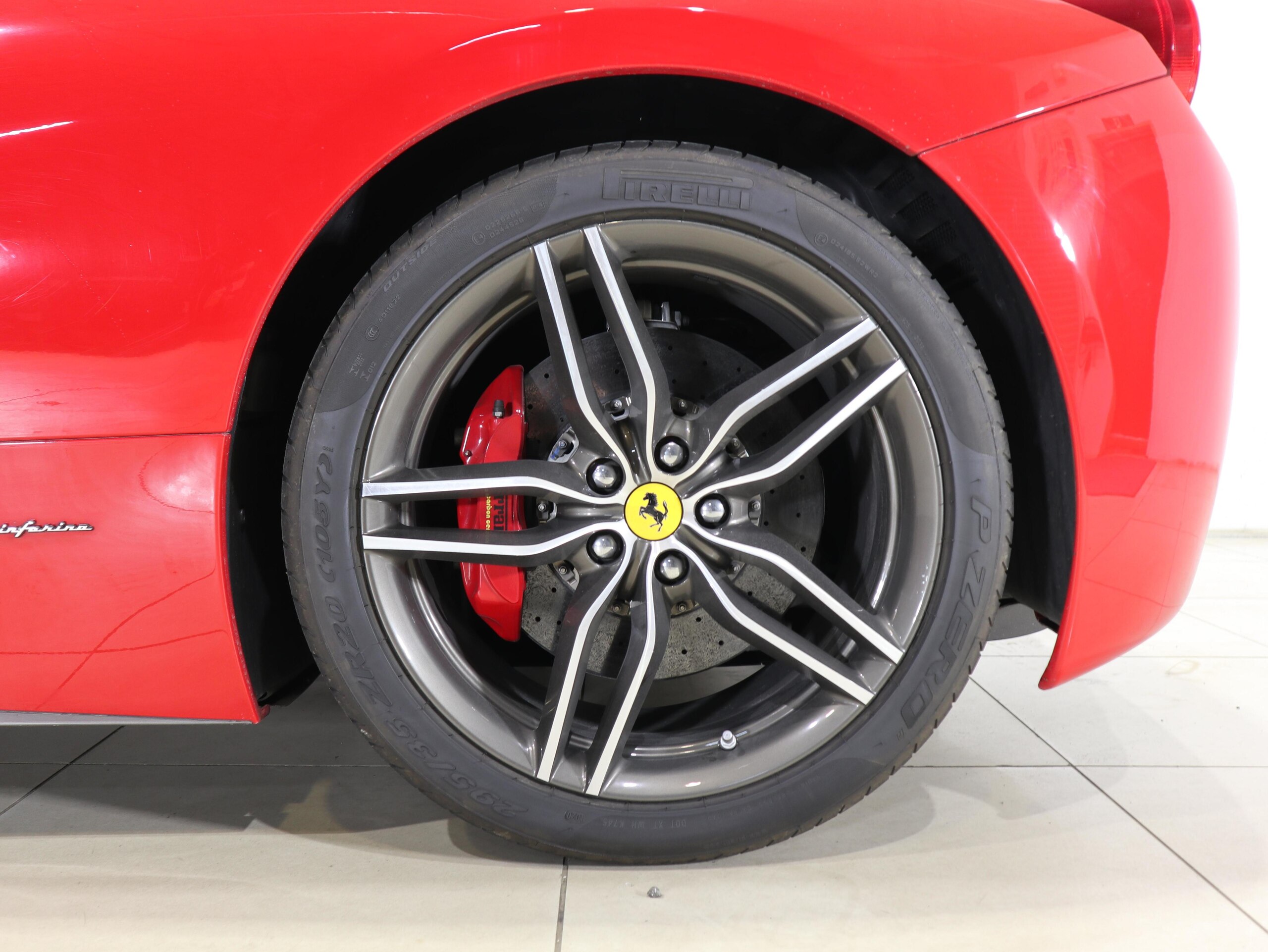 2010 Ferrari 458 Italia F1 DCT — Photo 22 / 23
