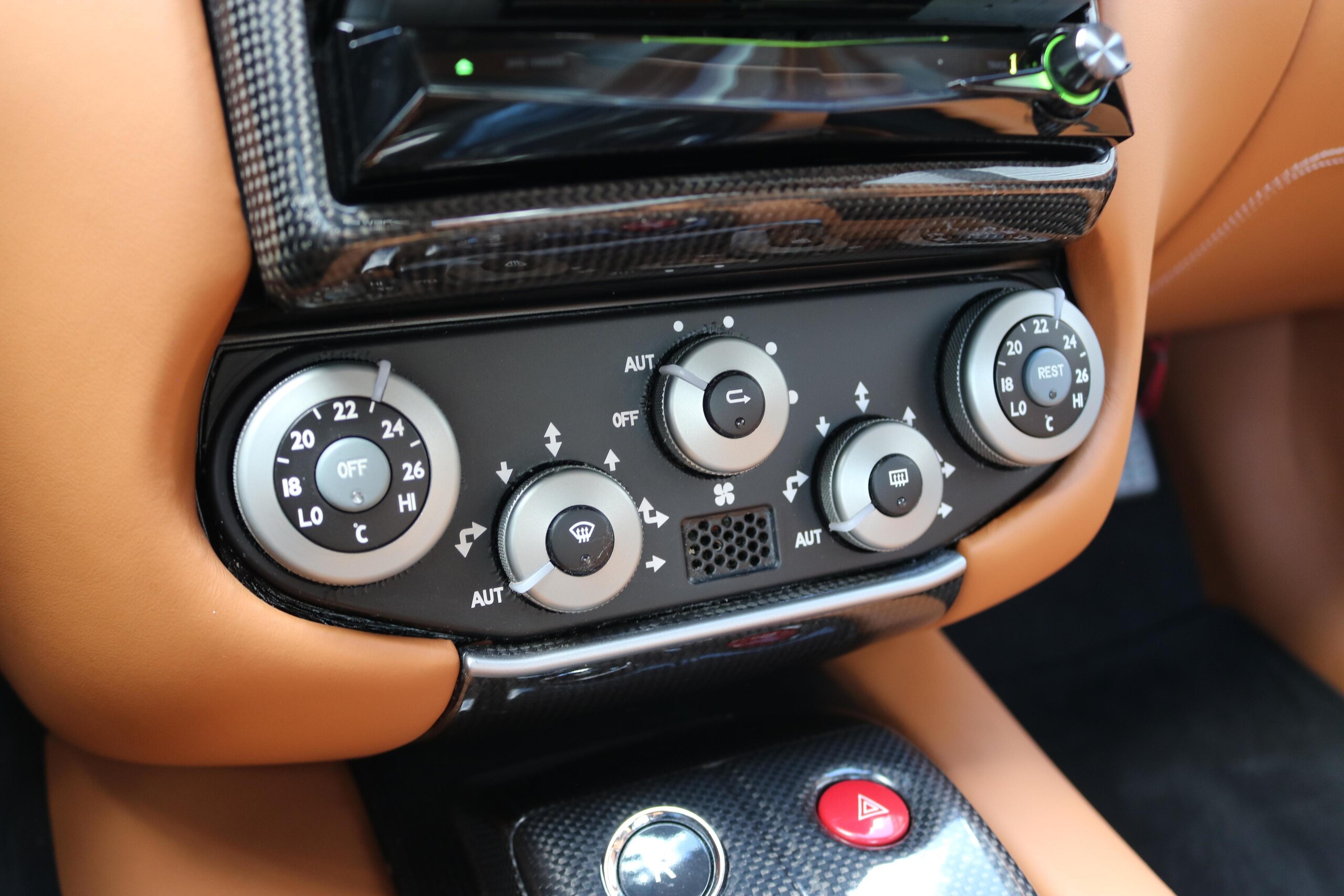 2010 Ferrari 599 — Photo 24 / 42