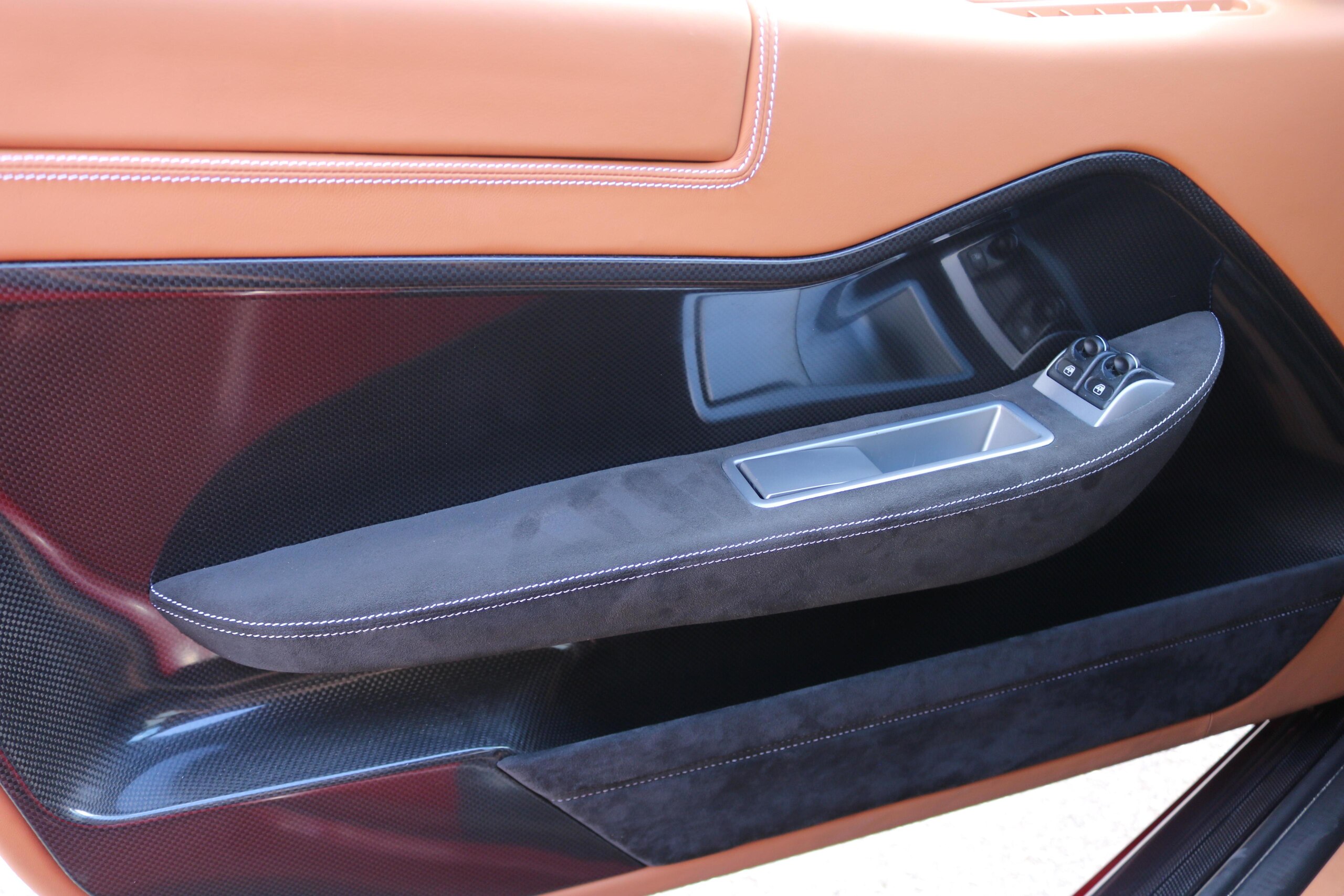 2010 Ferrari 599 — Photo 28 / 42