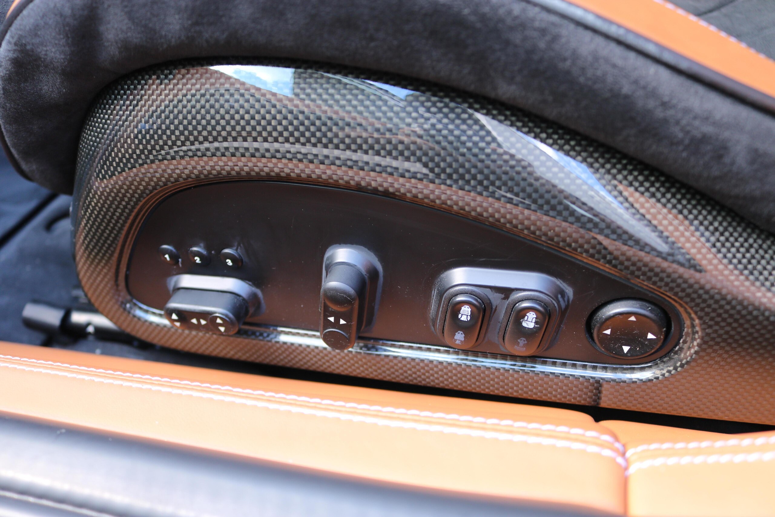 2010 Ferrari 599 — Photo 34 / 42
