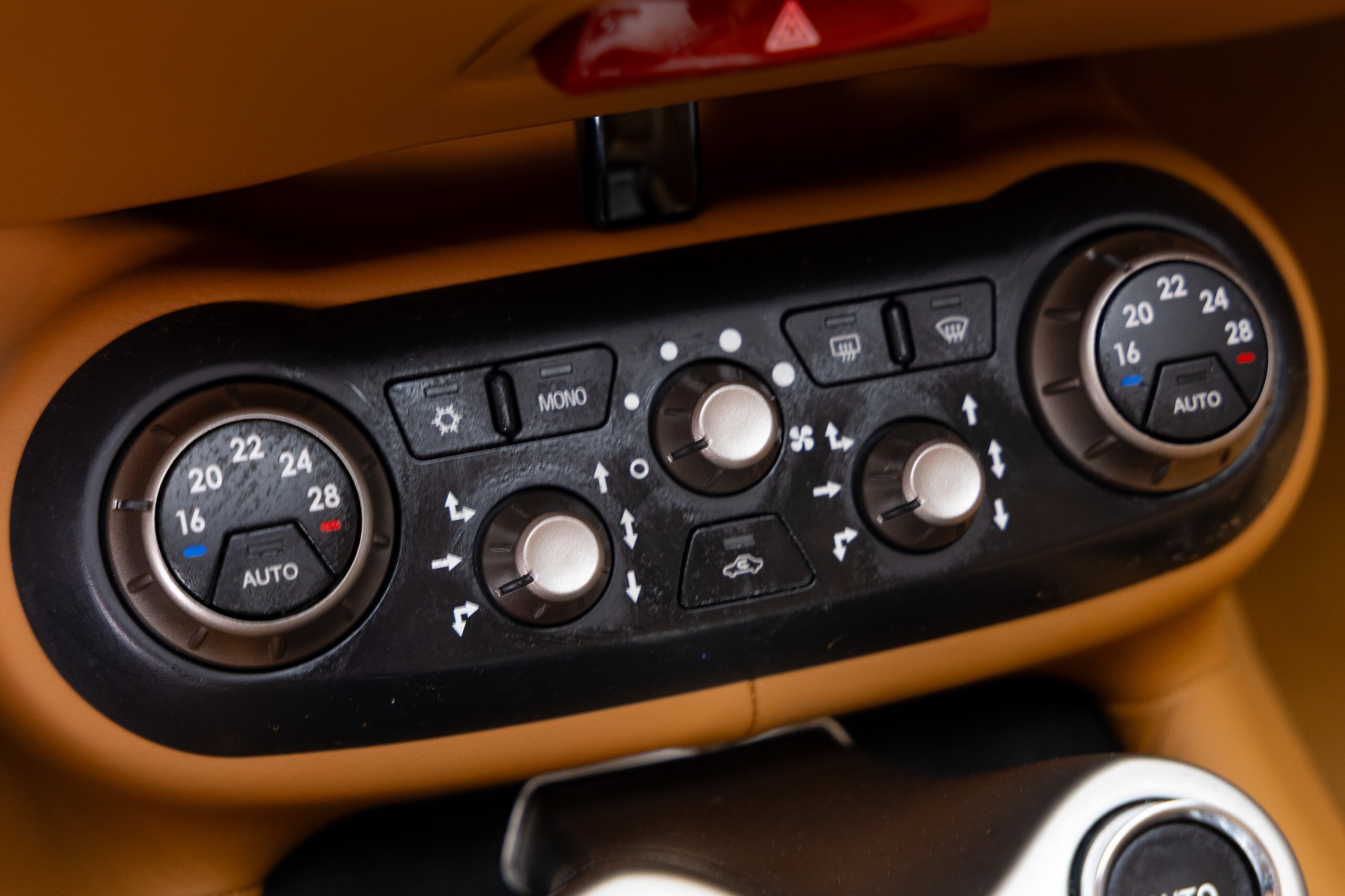 2010 Ferrari California — Photo 11 / 78