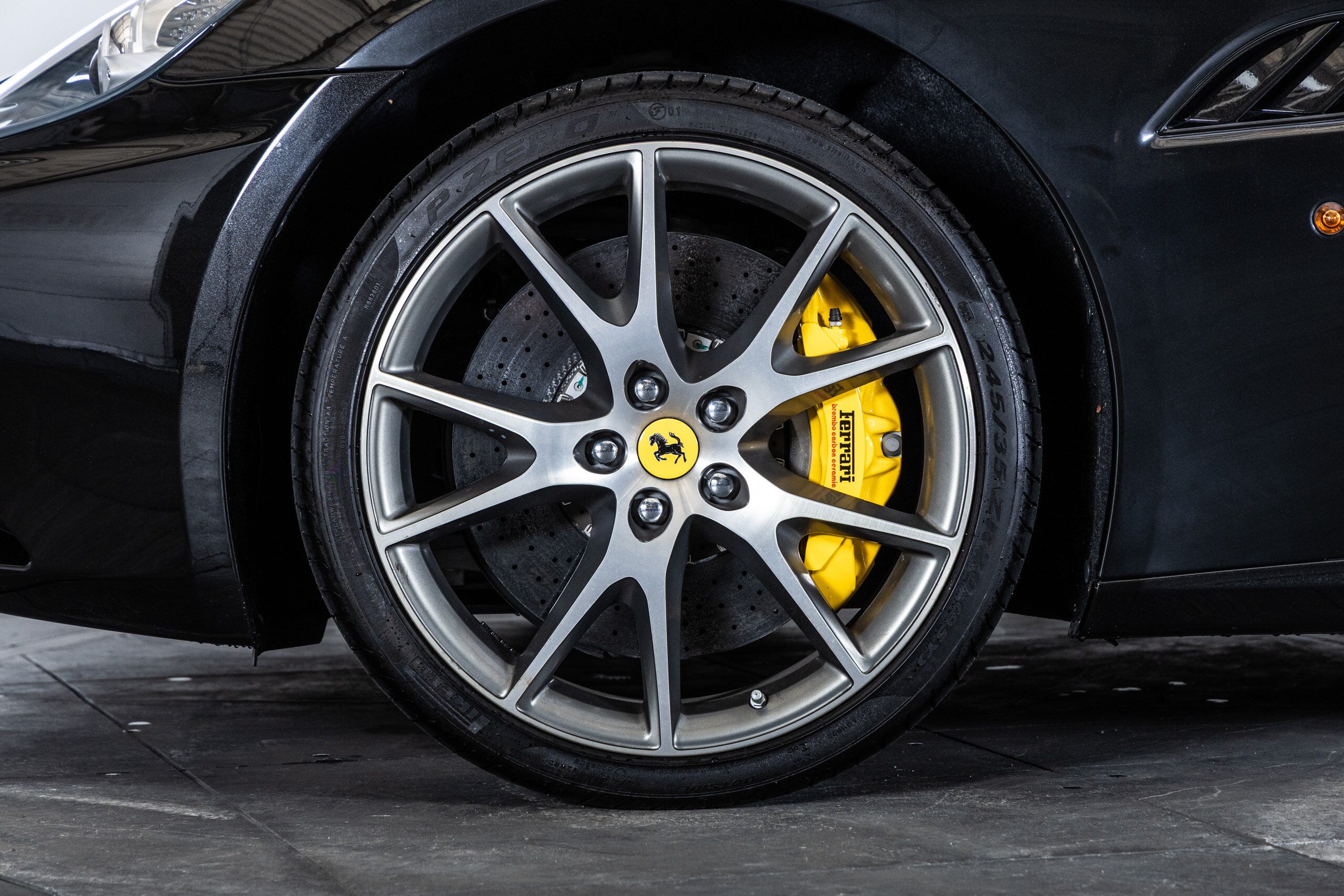 2010 Ferrari California — Photo 25 / 78