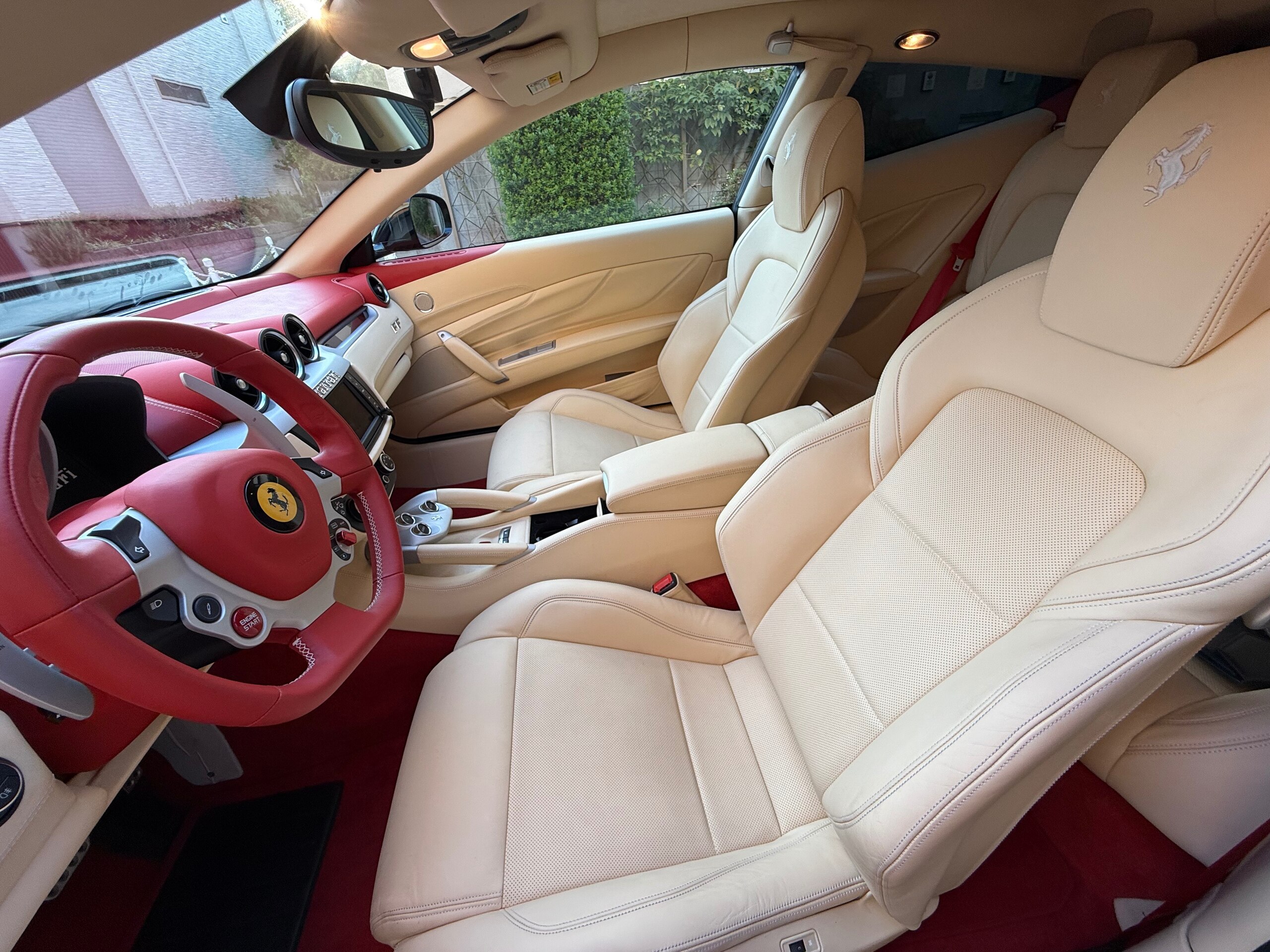 2010 Ferrari FF — Photo 6 / 31