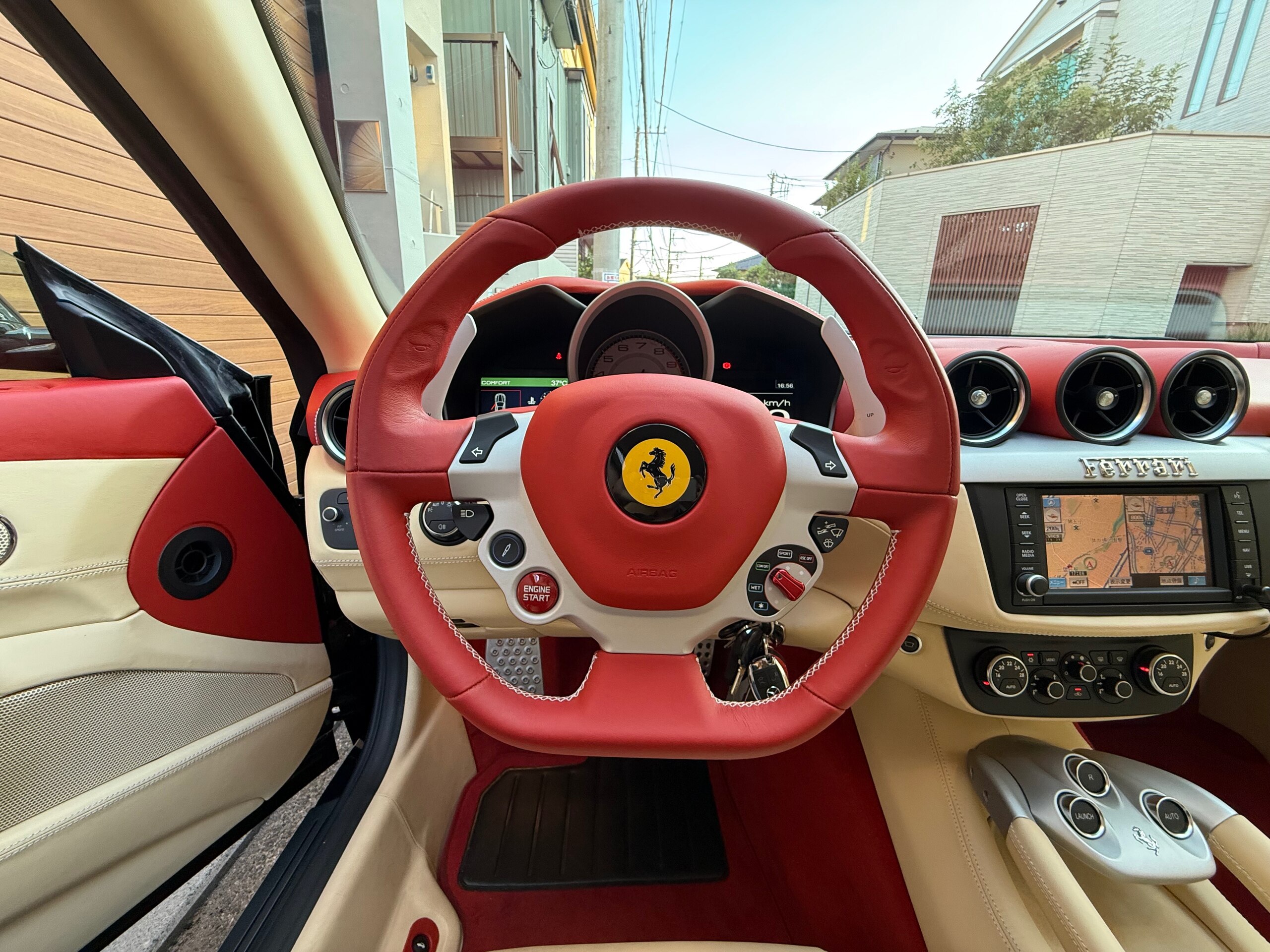 2010 Ferrari FF — Photo 7 / 31
