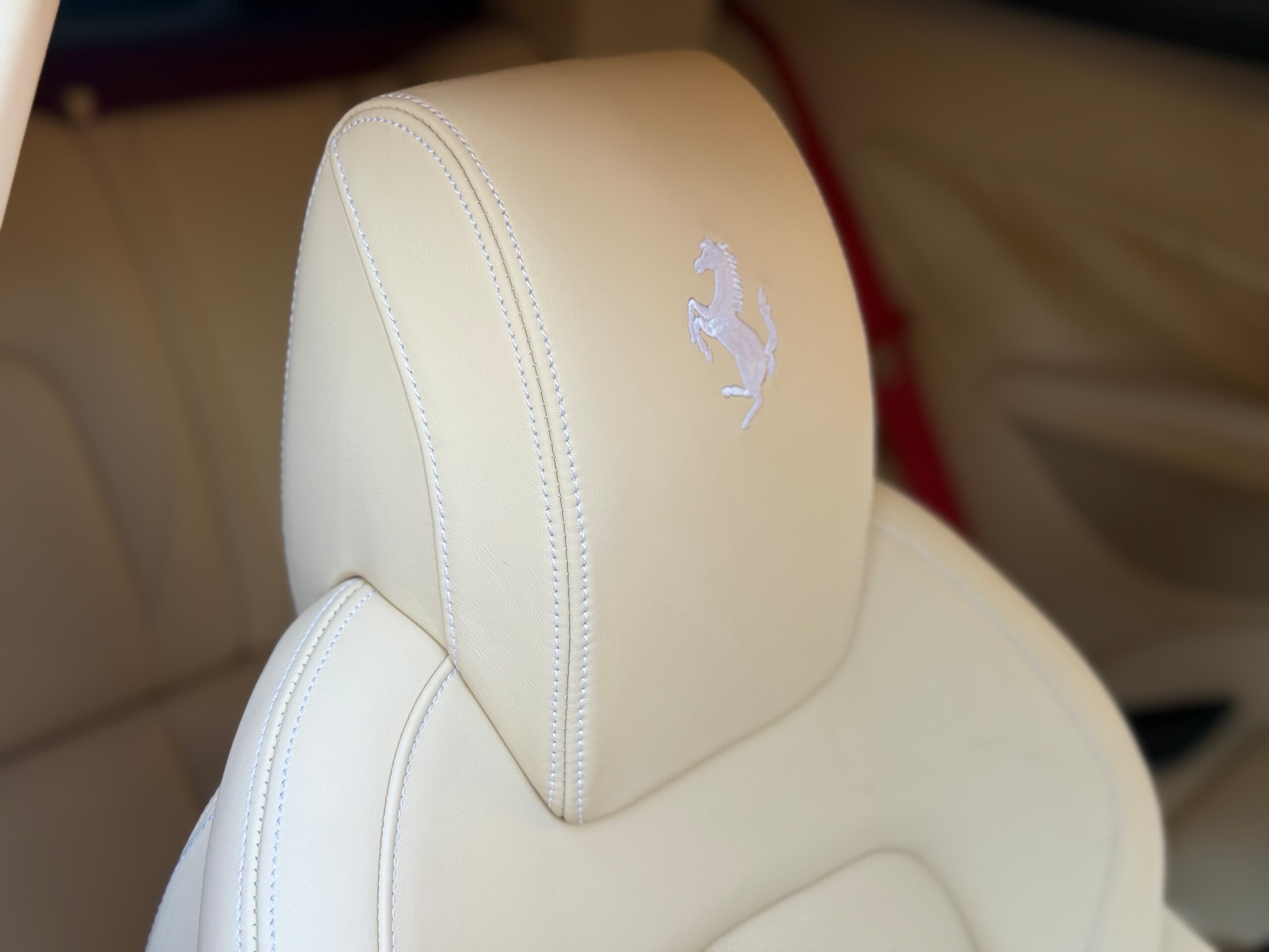 2010 Ferrari FF — Photo 28 / 31