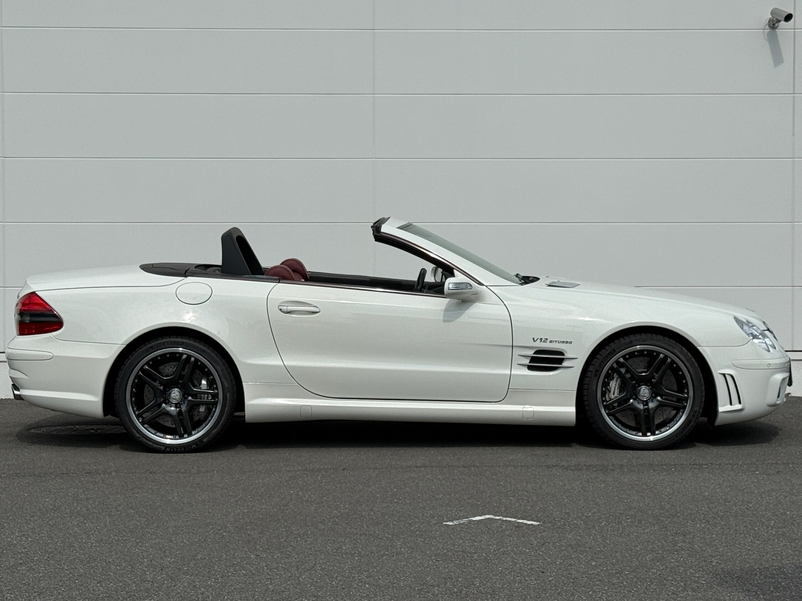 2010 Mercedes Benz SL65 AMG — Photo 13 / 46