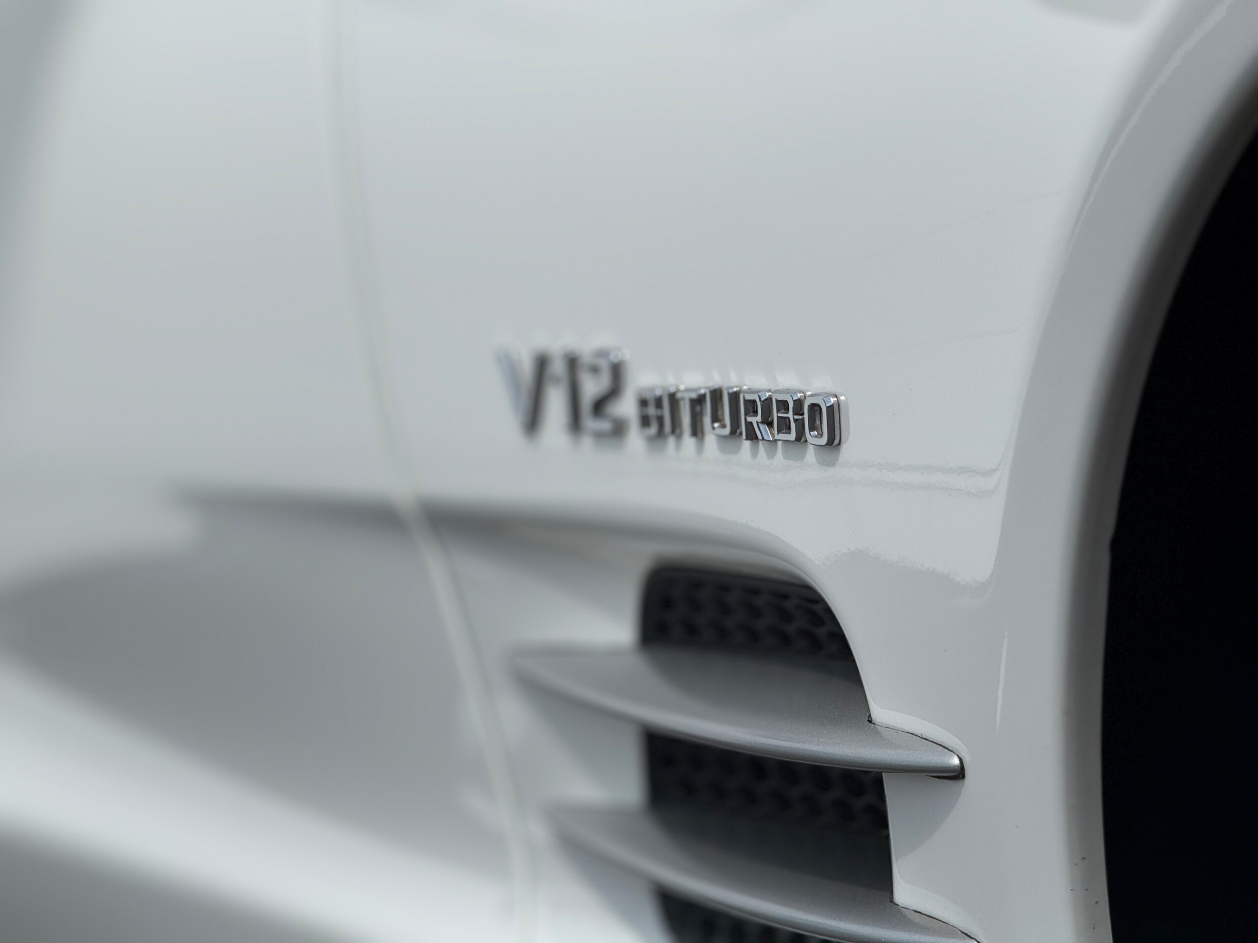 2010 Mercedes Benz SL65 AMG — Photo 17 / 46