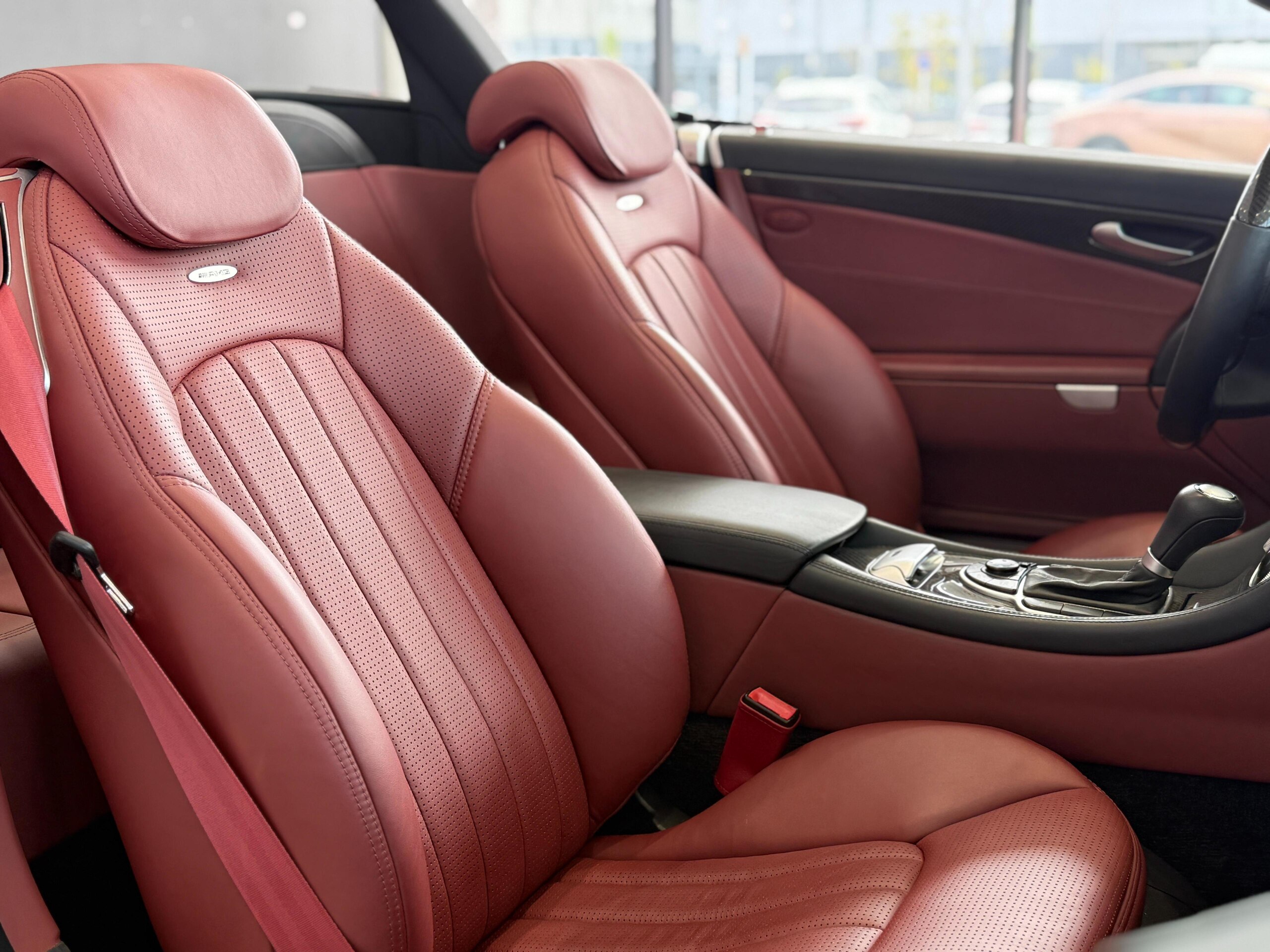 2010 Mercedes Benz SL65 AMG — Photo 25 / 46