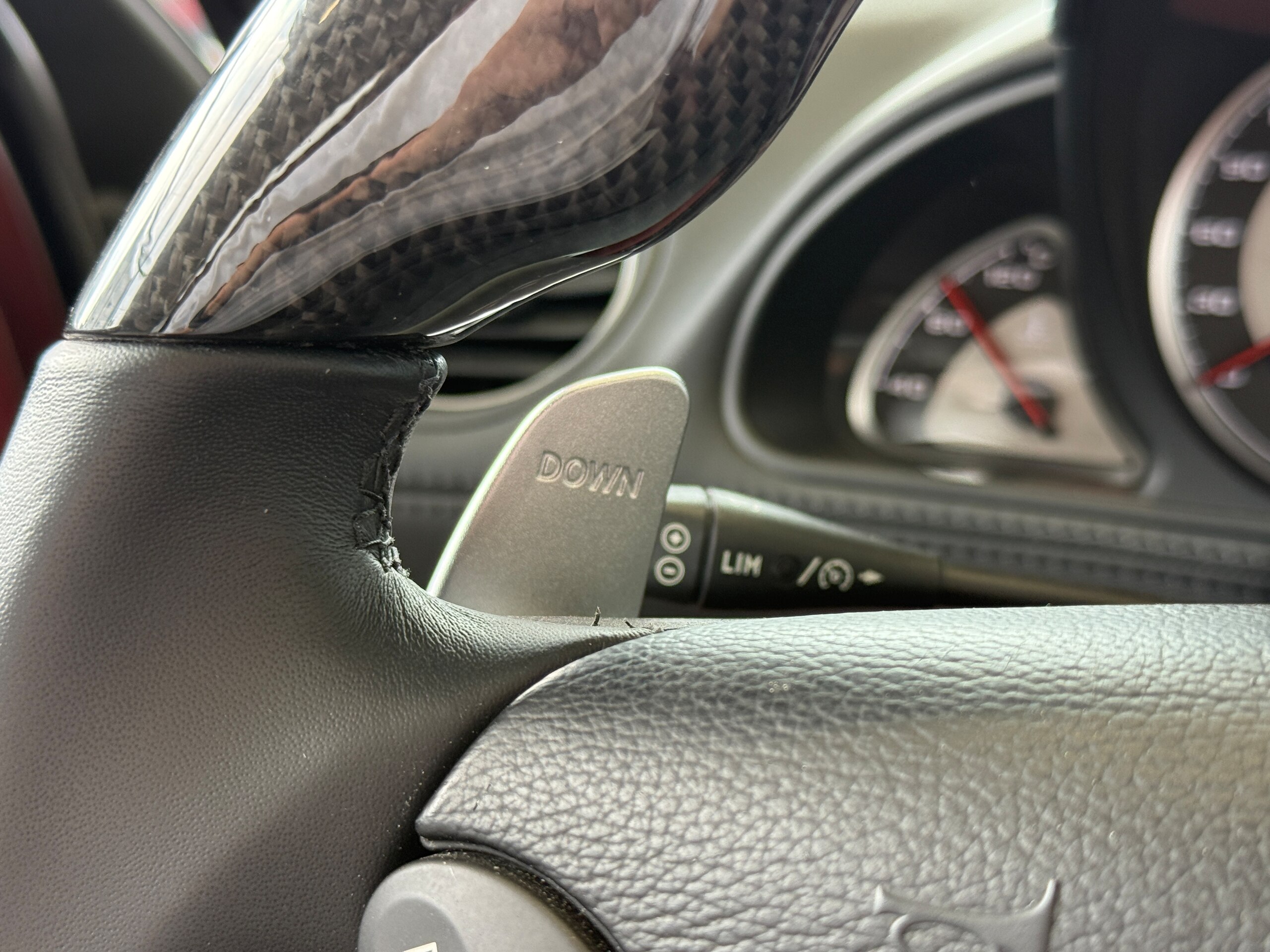 2010 Mercedes Benz SL65 AMG — Photo 35 / 46