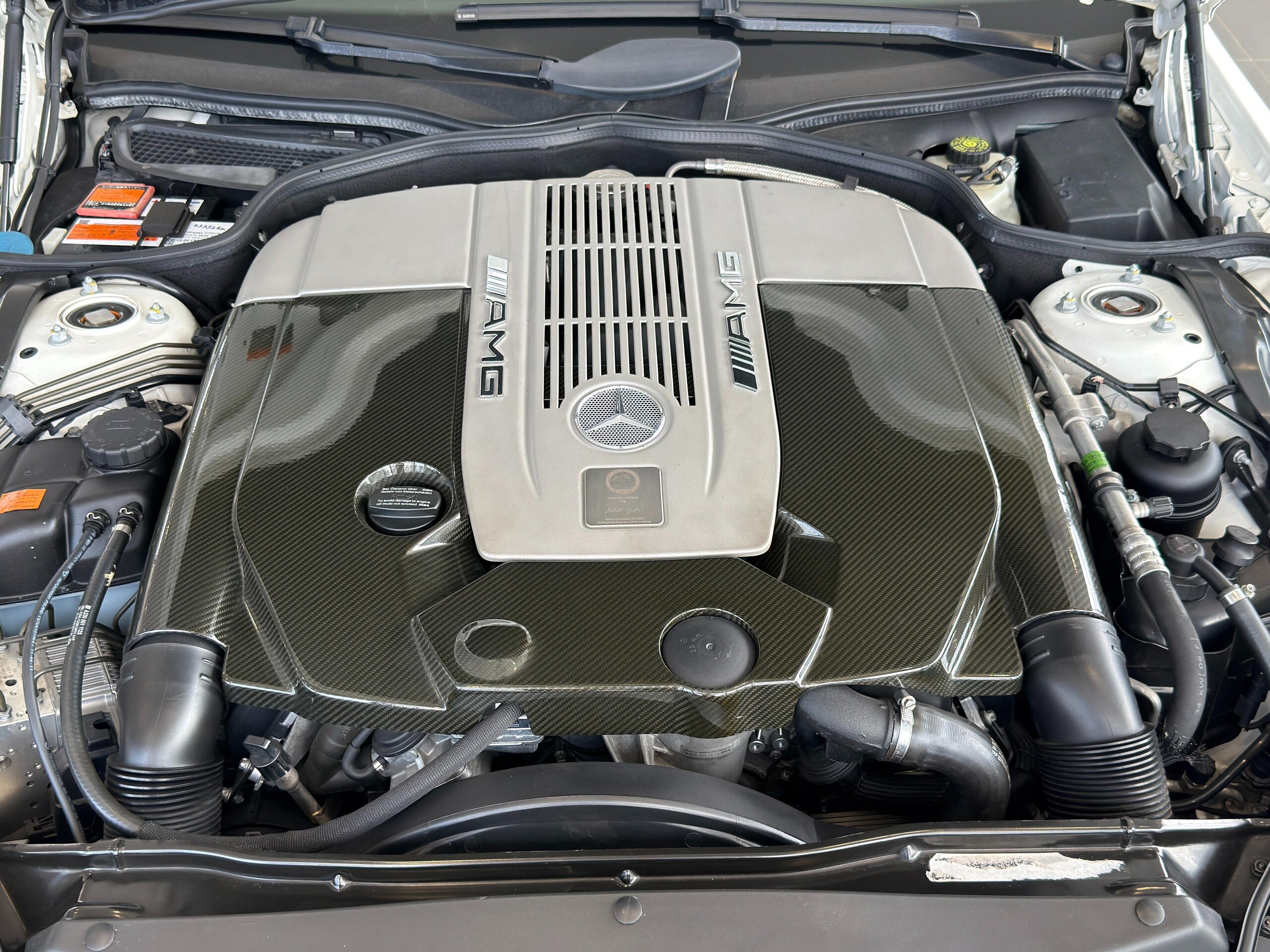 2010 Mercedes Benz SL65 AMG — Photo 38 / 46