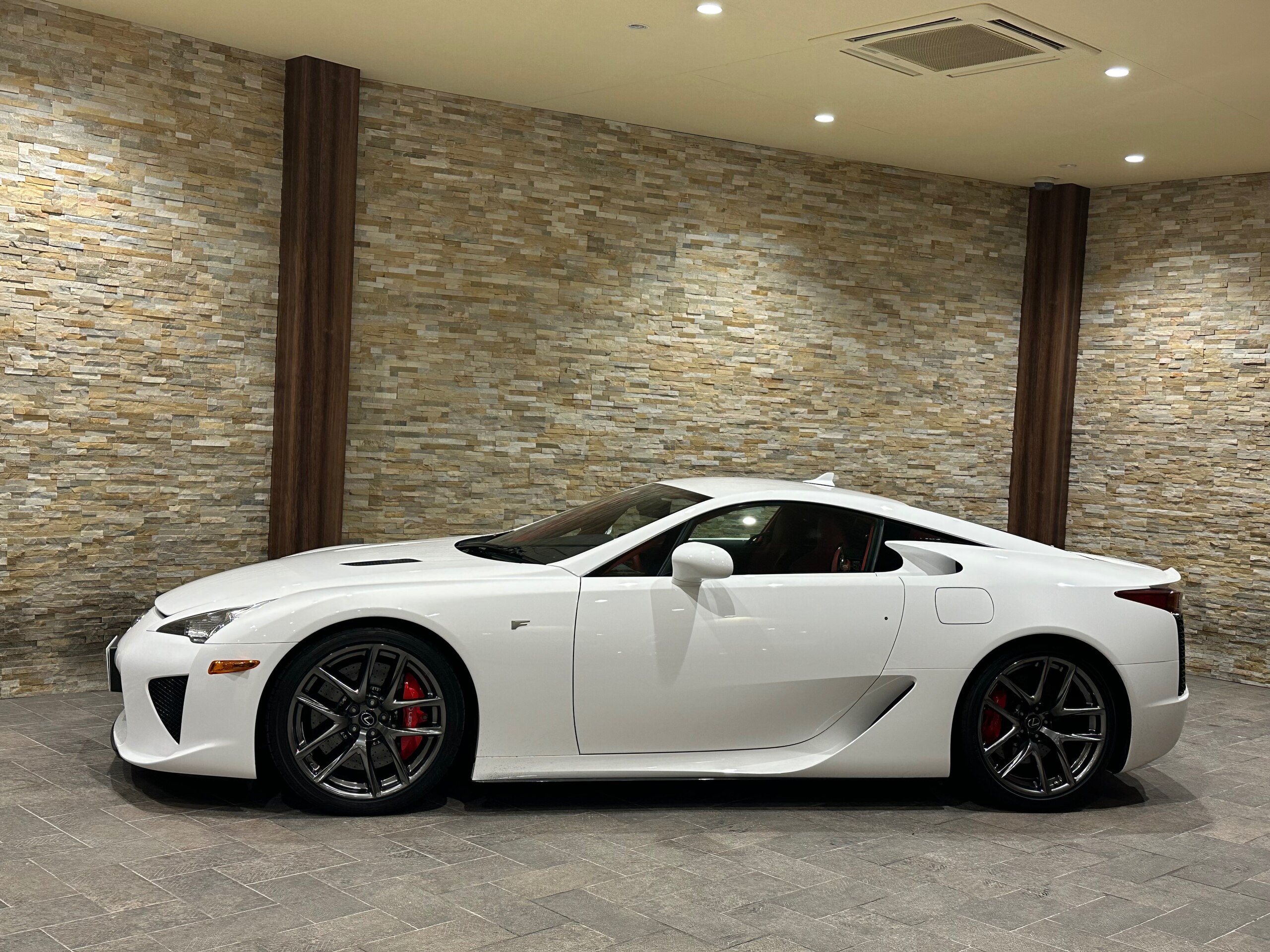 2011 Other Lexus LFA — Photo 14 / 39