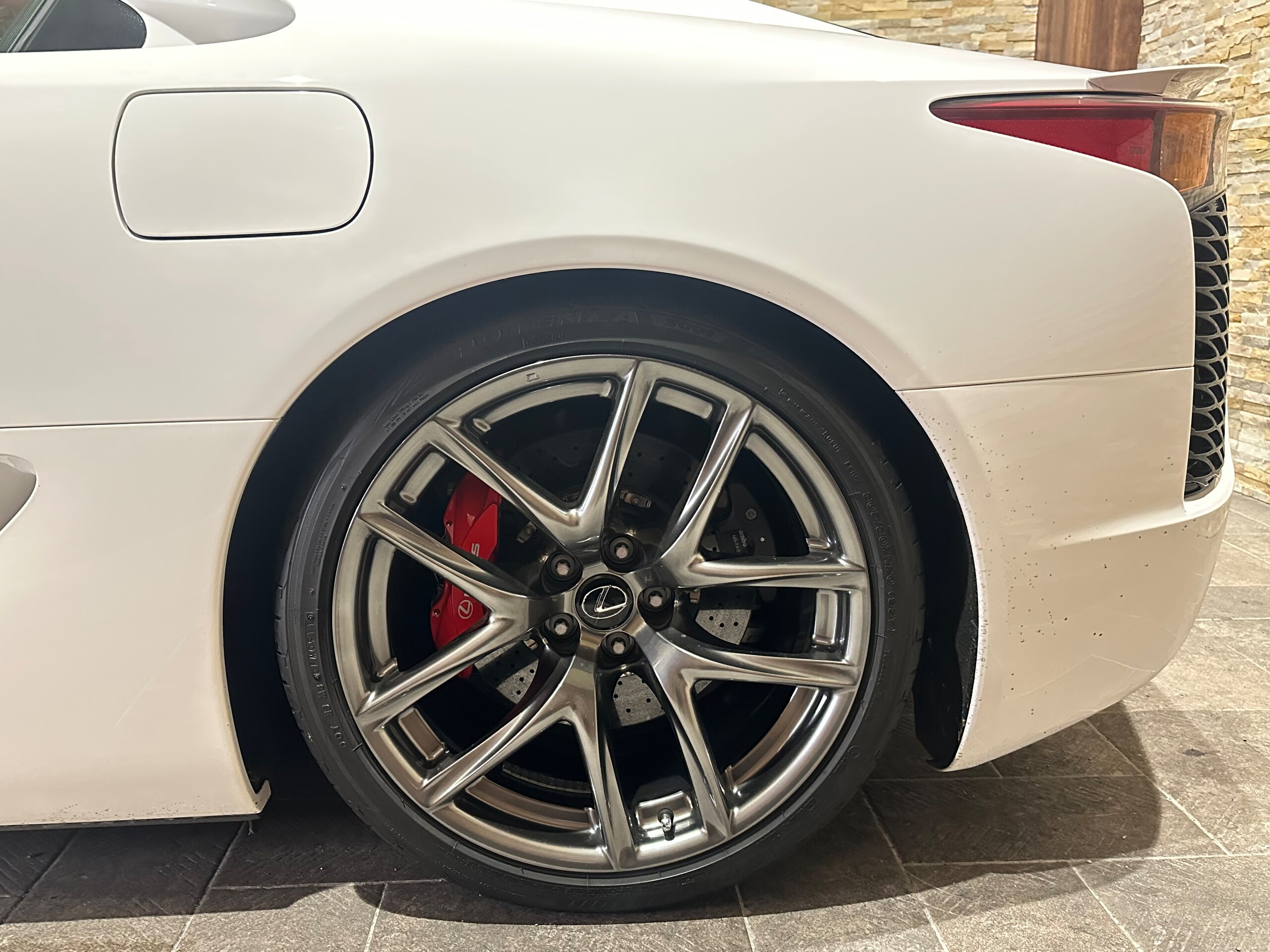 2011 Other Lexus LFA — Photo 18 / 39