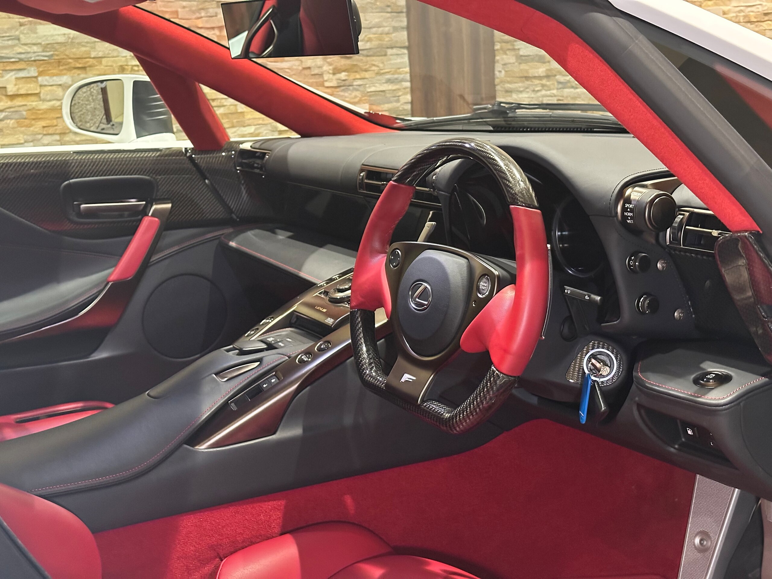 2011 Other Lexus LFA — Photo 32 / 39