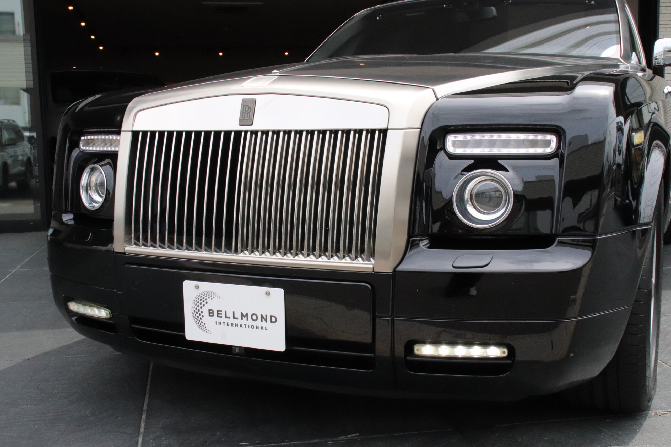 2011 Rolls-Royce Phantom Drophead Coupe — Photo 13 / 42