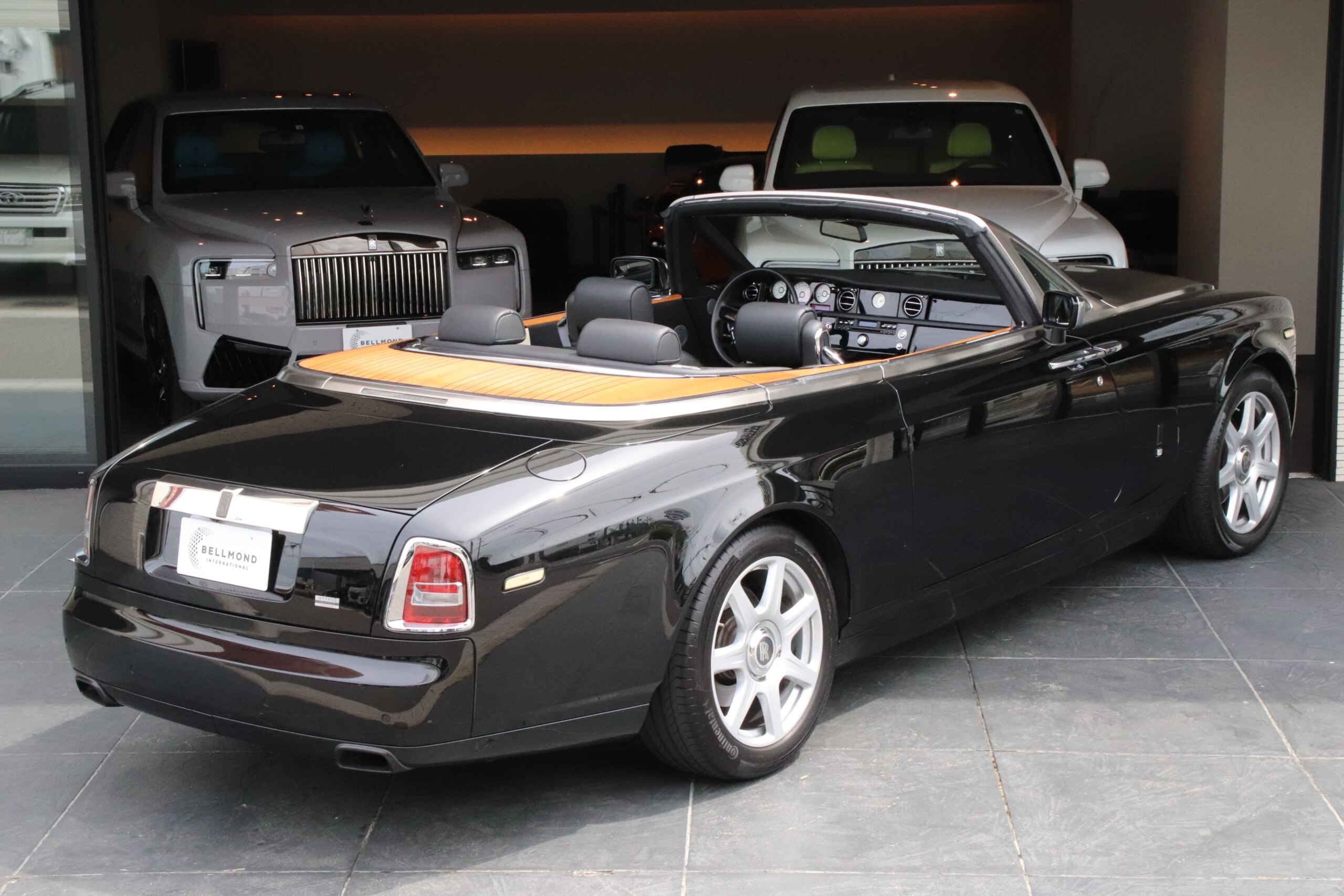 2011 Rolls-Royce Phantom Drophead Coupe — Photo 20 / 42