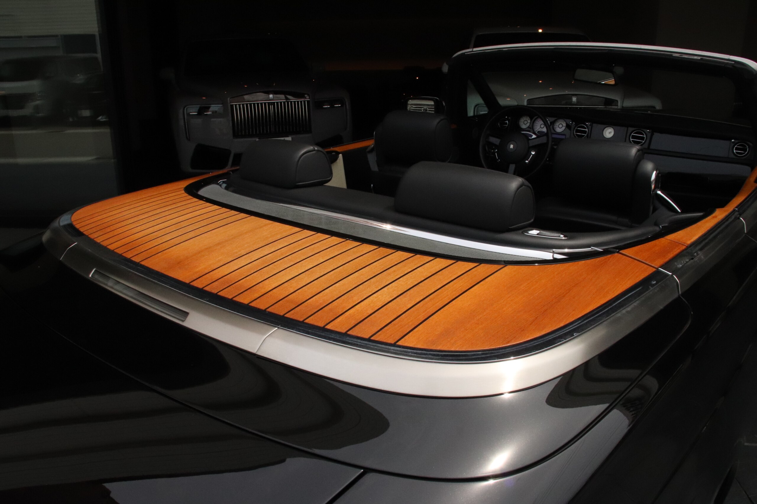 2011 Rolls-Royce Phantom Drophead Coupe — Photo 23 / 42