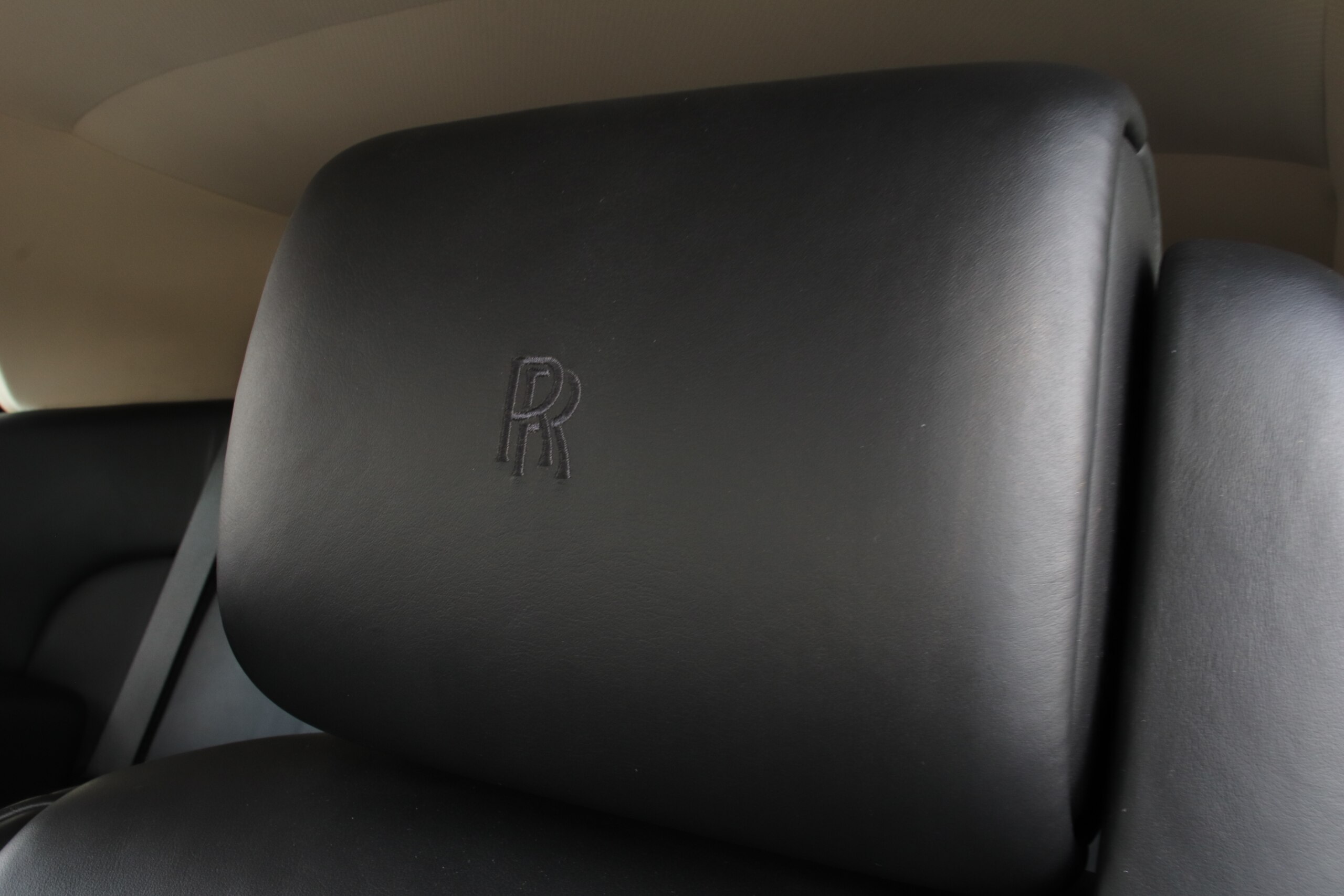 2011 Rolls-Royce Phantom Drophead Coupe — Photo 27 / 42