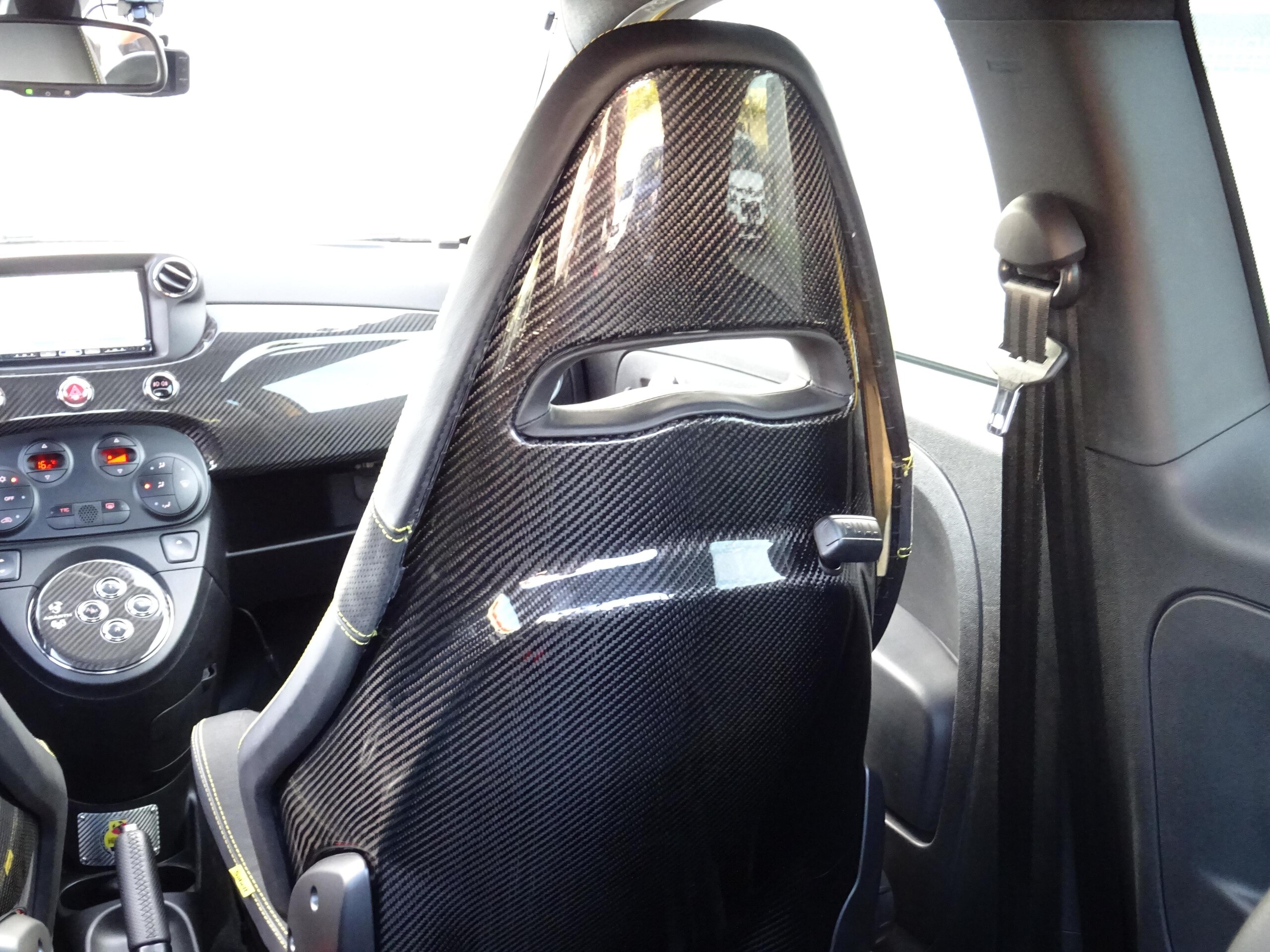 2012 Abarth 695 Tributo Ferrari — Photo 19 / 40